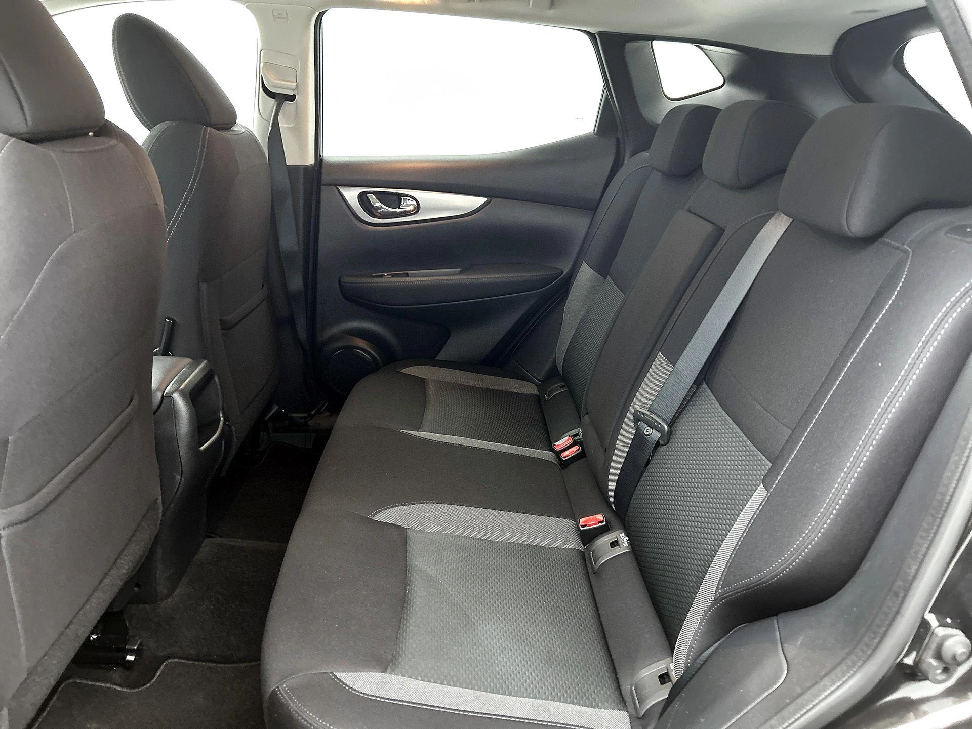 Nissan-QASHQAI-image-27