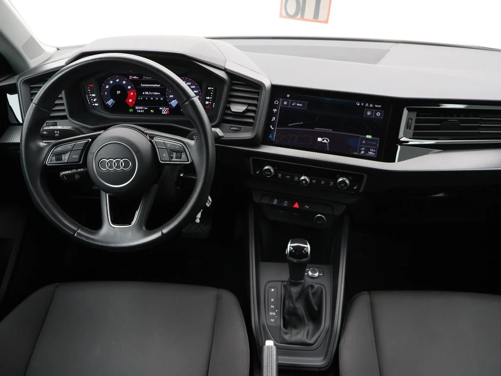 Audi A1 Sportback Audi A1 Sportback Business Edition Attraction 25TFSI 95PK *AUTOMAAT*PDC*VIRTUAL COCKPIT*APP-CONNECT*NAVI*CRUISE*...*