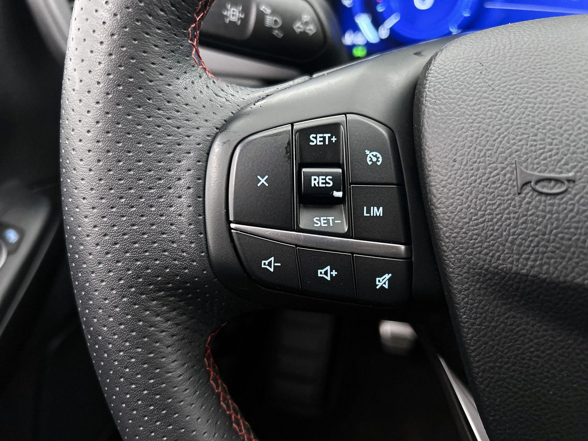 Ford-Kuga-image-5