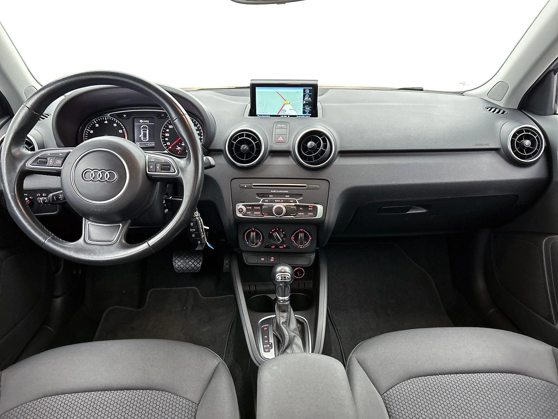 Audi-A1 Sportback-image-10