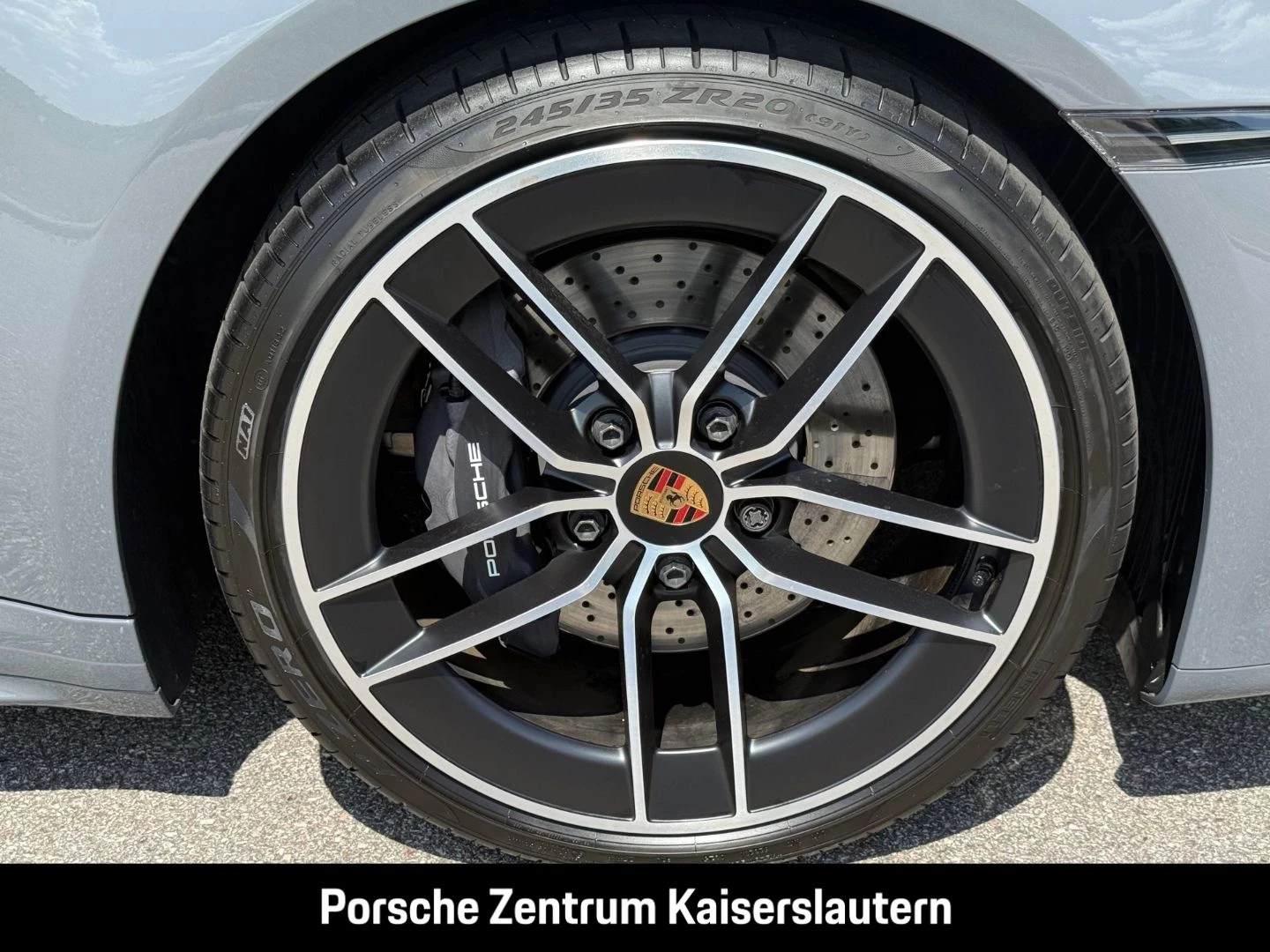 Porsche 911 992 Carrera Sportabgasanlage BOSE 21-Zoll carrera s