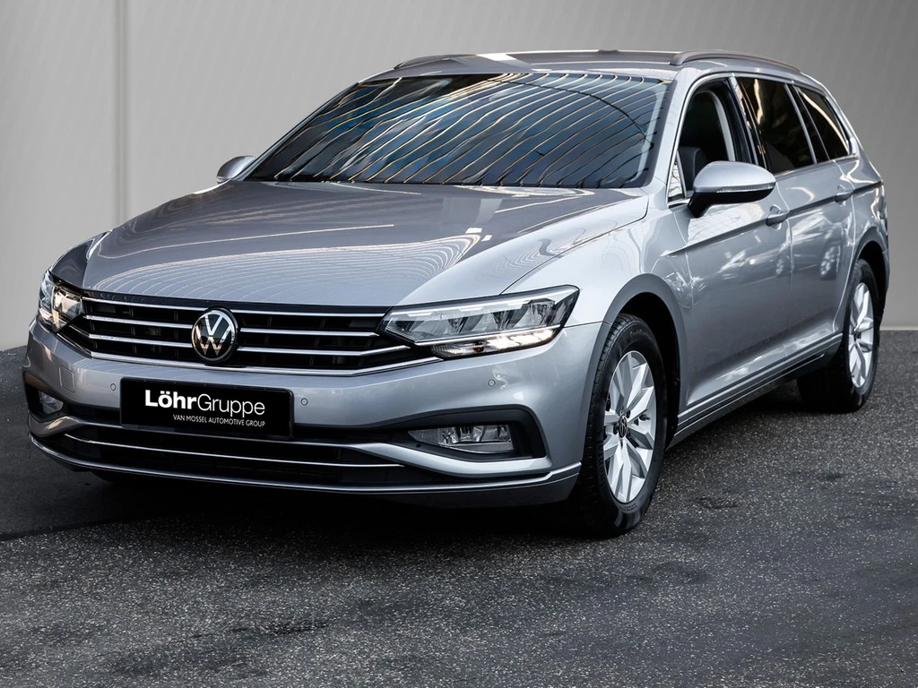 Volkswagen-Passat-image-1