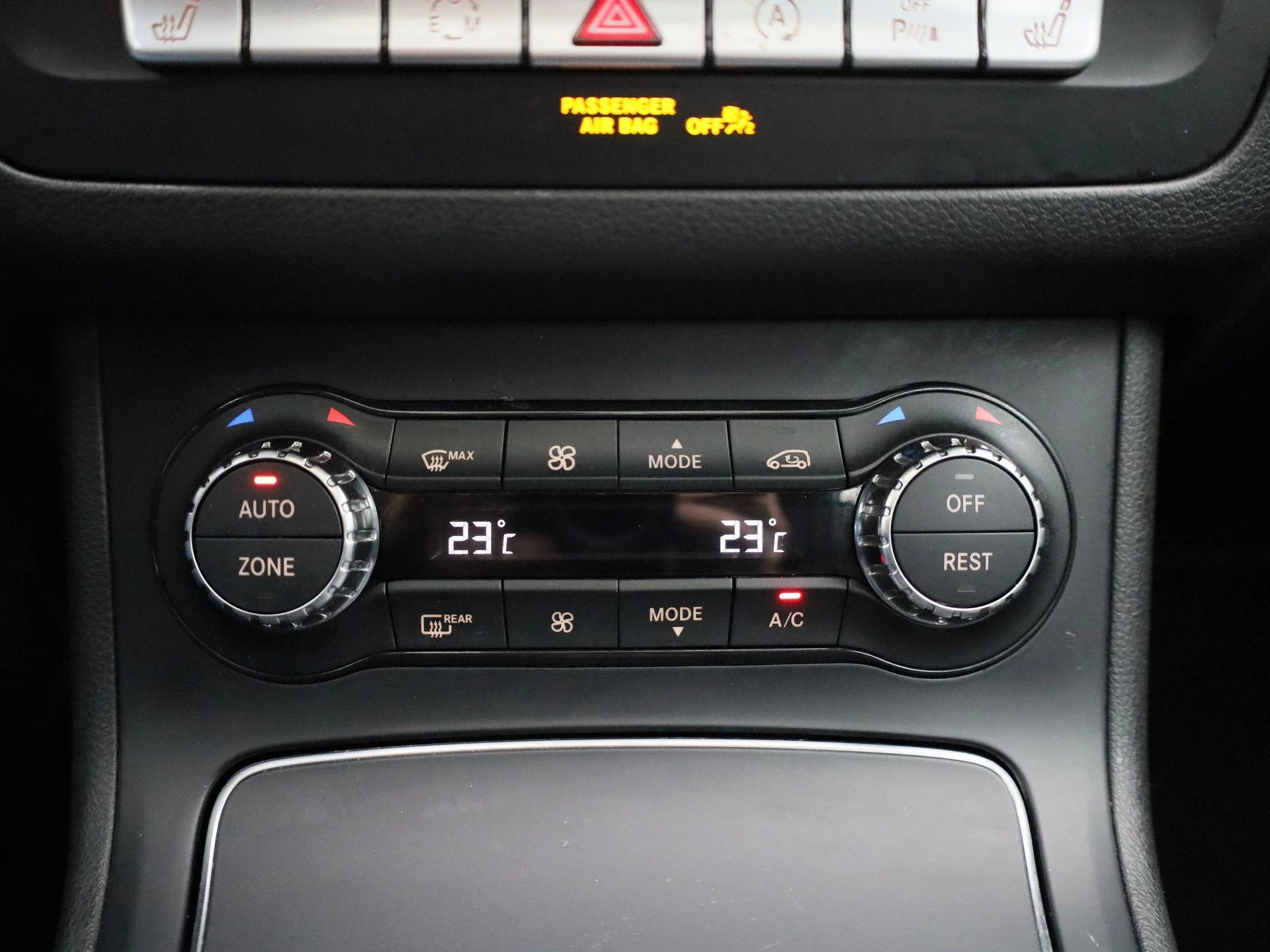 Mercedes-Benz-B-Klasse-image-17