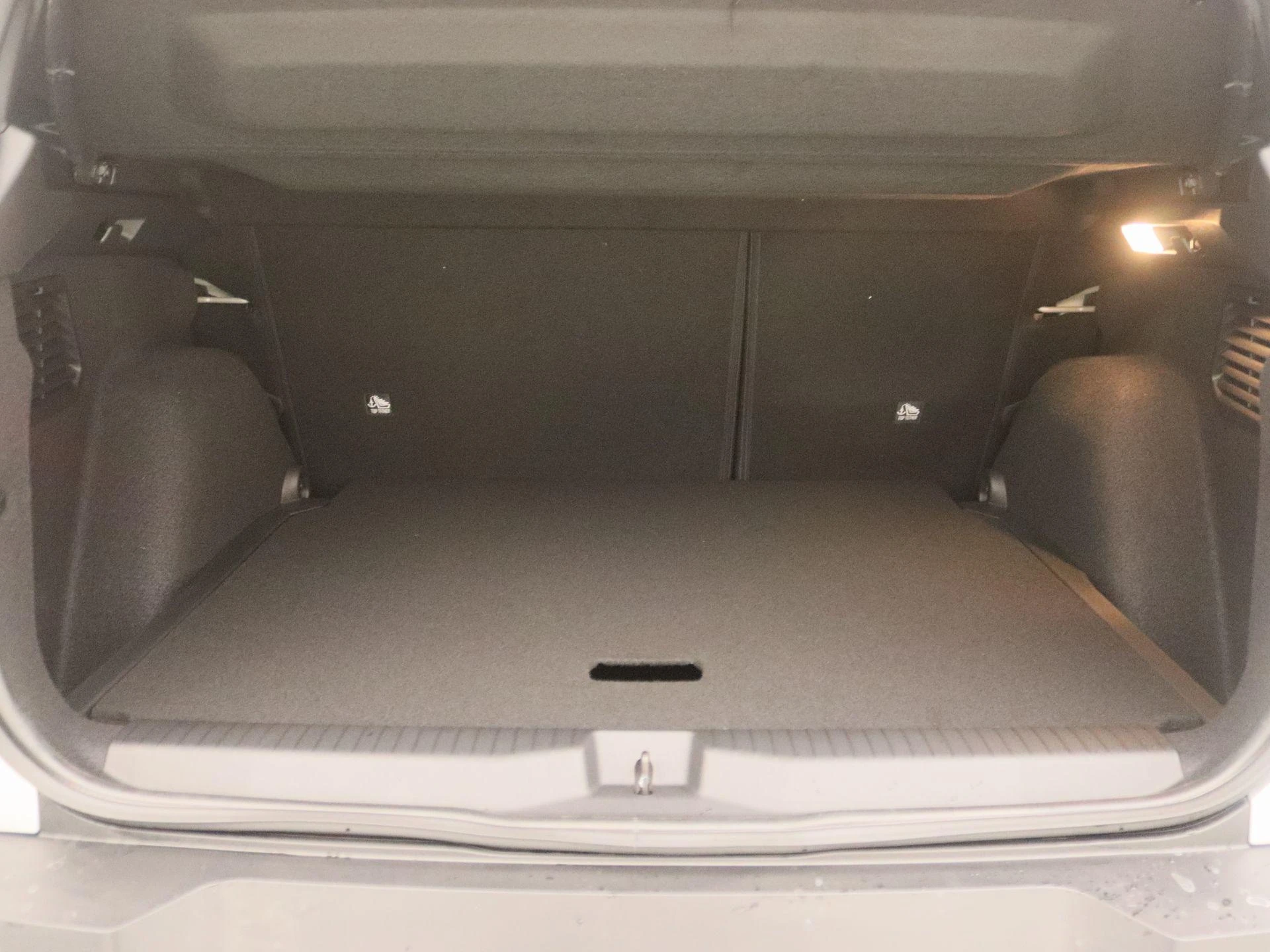 Opel-Frontera-image-13