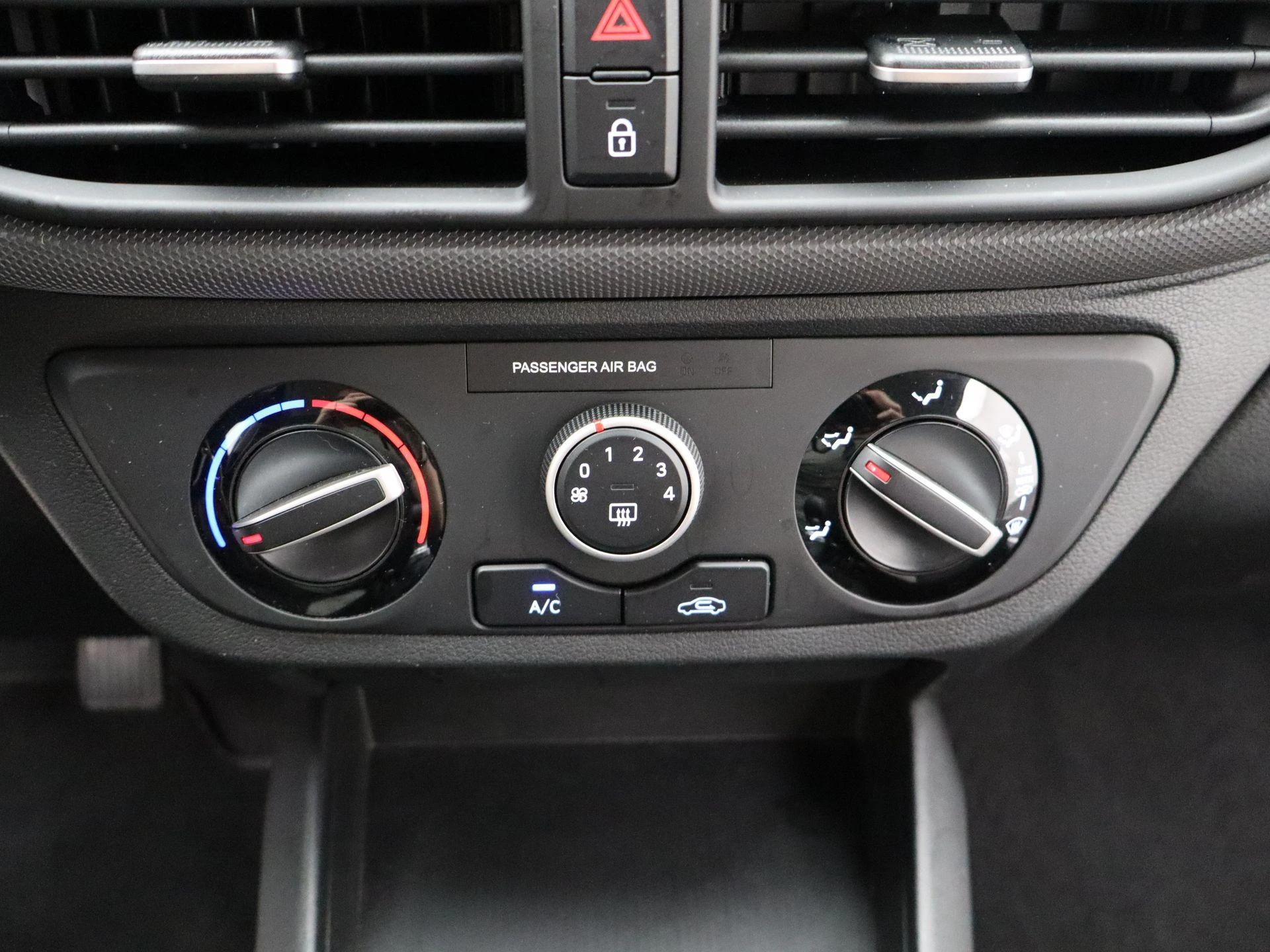 Hyundai-i10-image-17