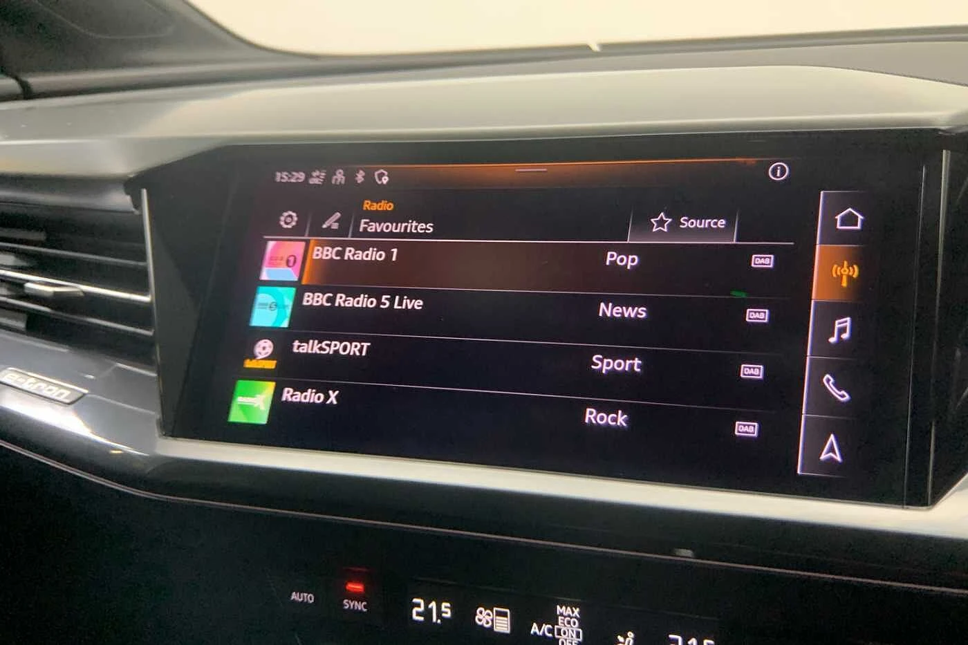 Audi-Q4 e-tron-image-15