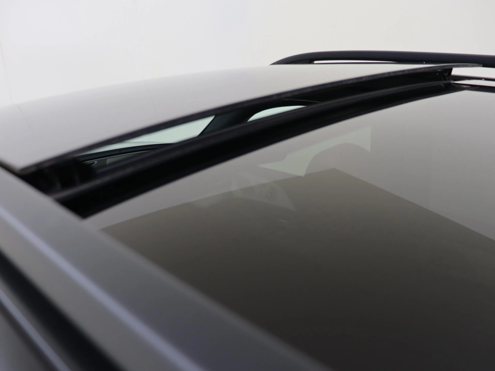 Mercedes-Benz-GLE-image-30