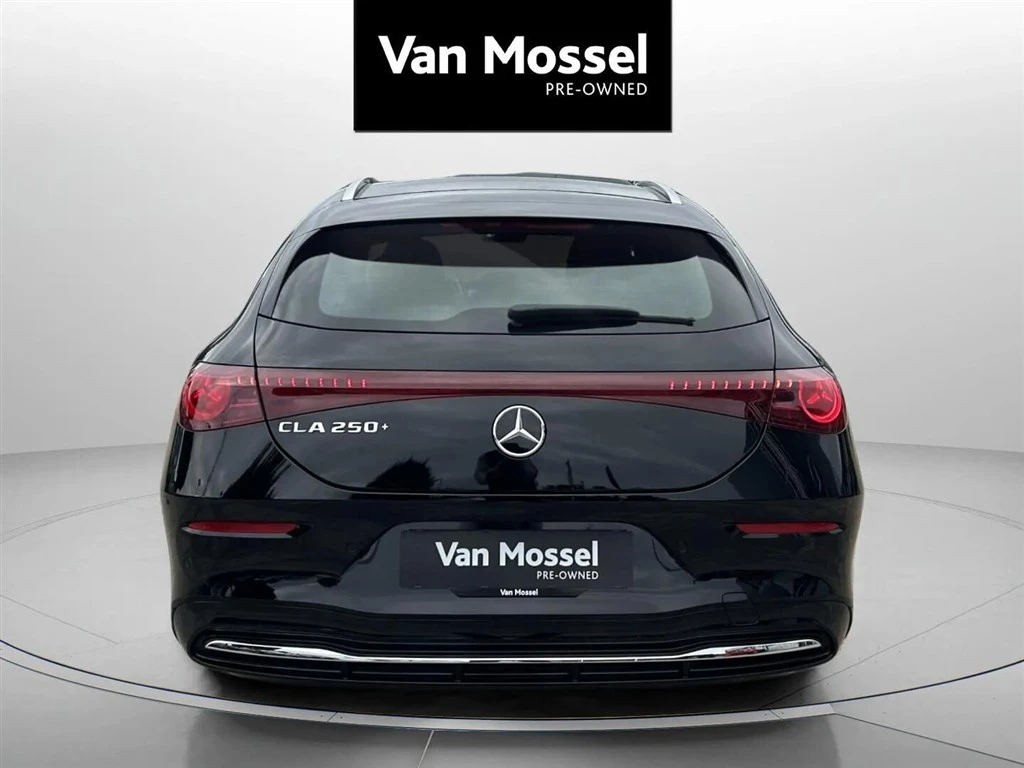 Mercedes-Benz-CLA-image-5