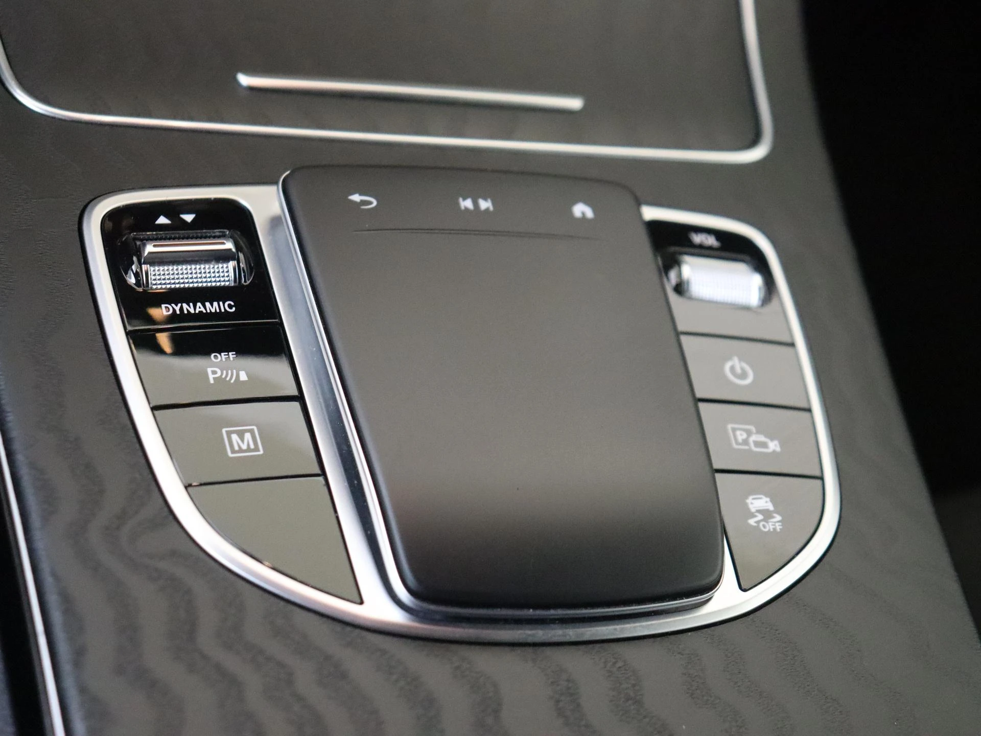 Mercedes-Benz-GLC-image-20