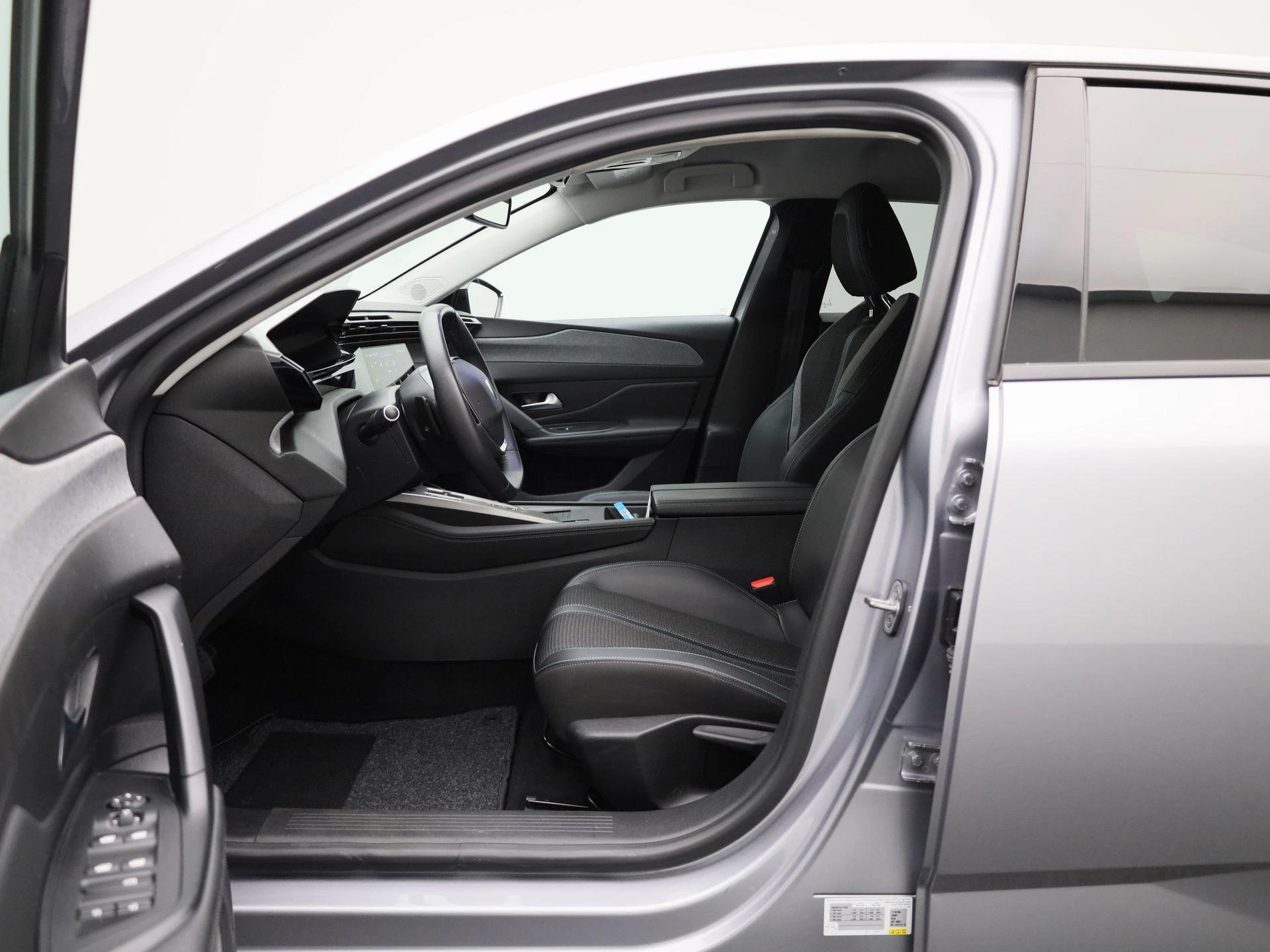 Peugeot-308-image-8
