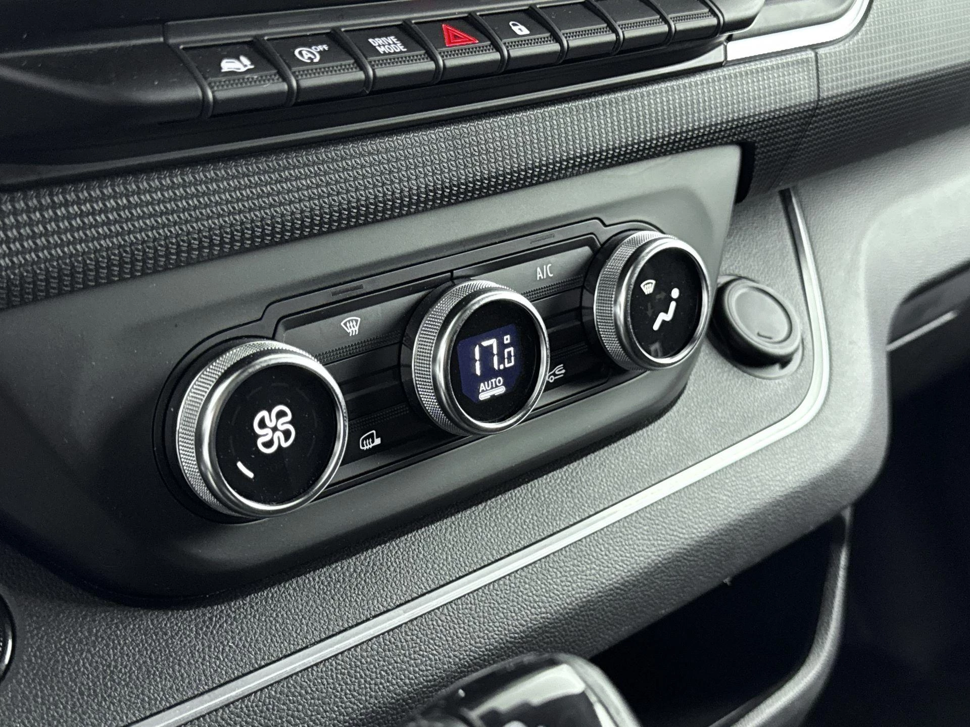 Renault-Trafic-image-24