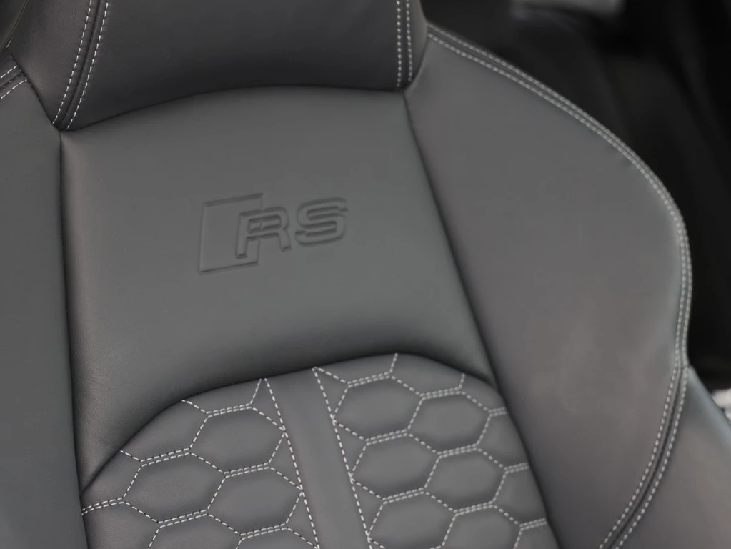 Audi RS4 Avant tiptronic