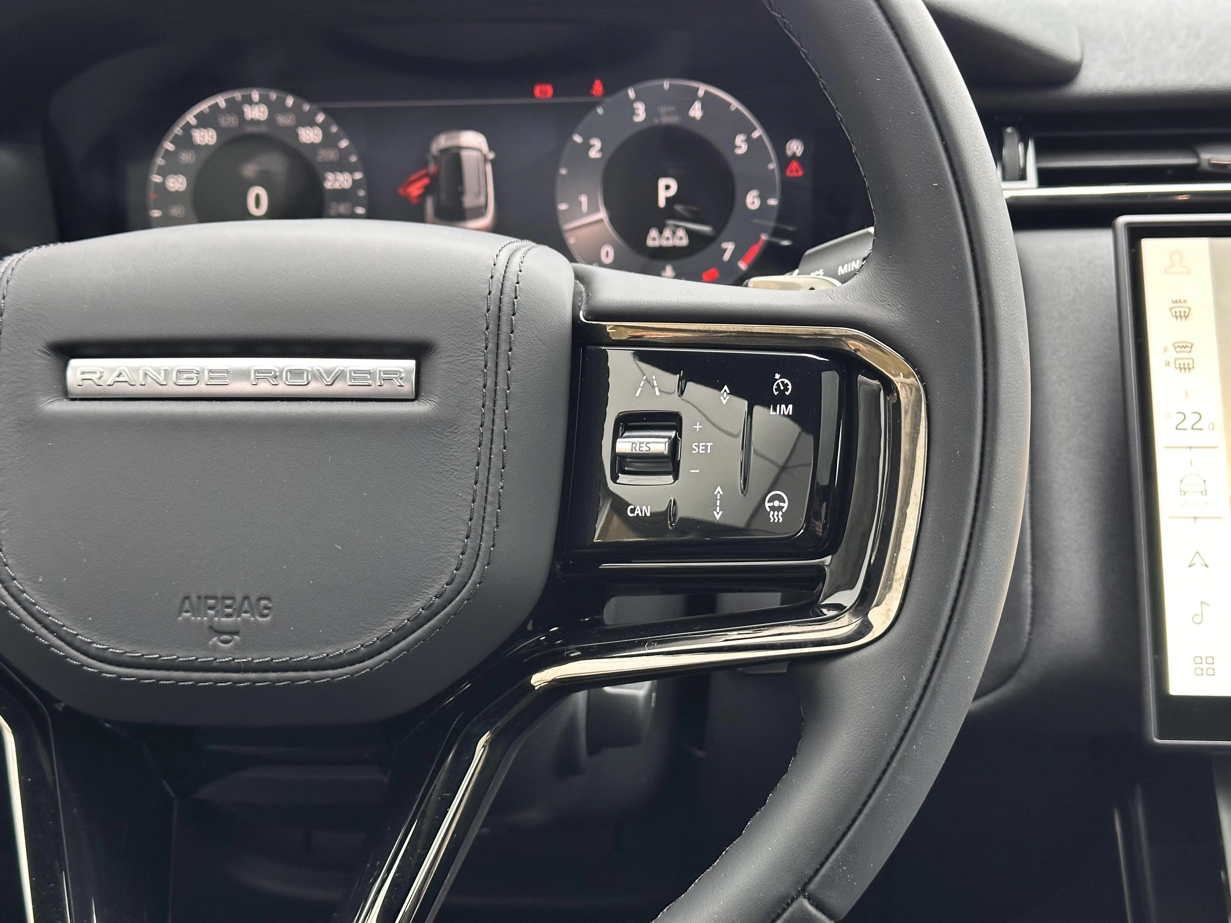 Land Rover-Range Rover Velar-image-16