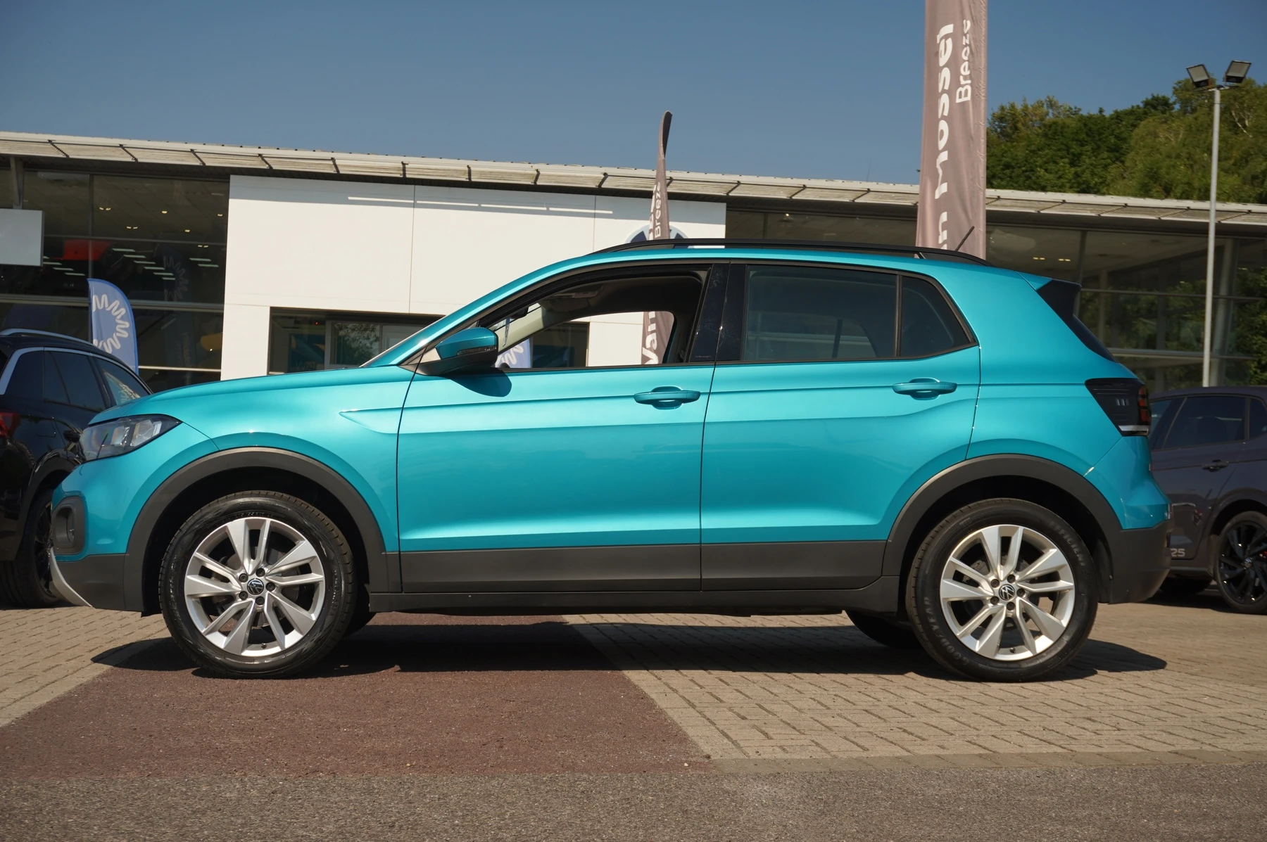 Volkswagen-T-Cross-image-28