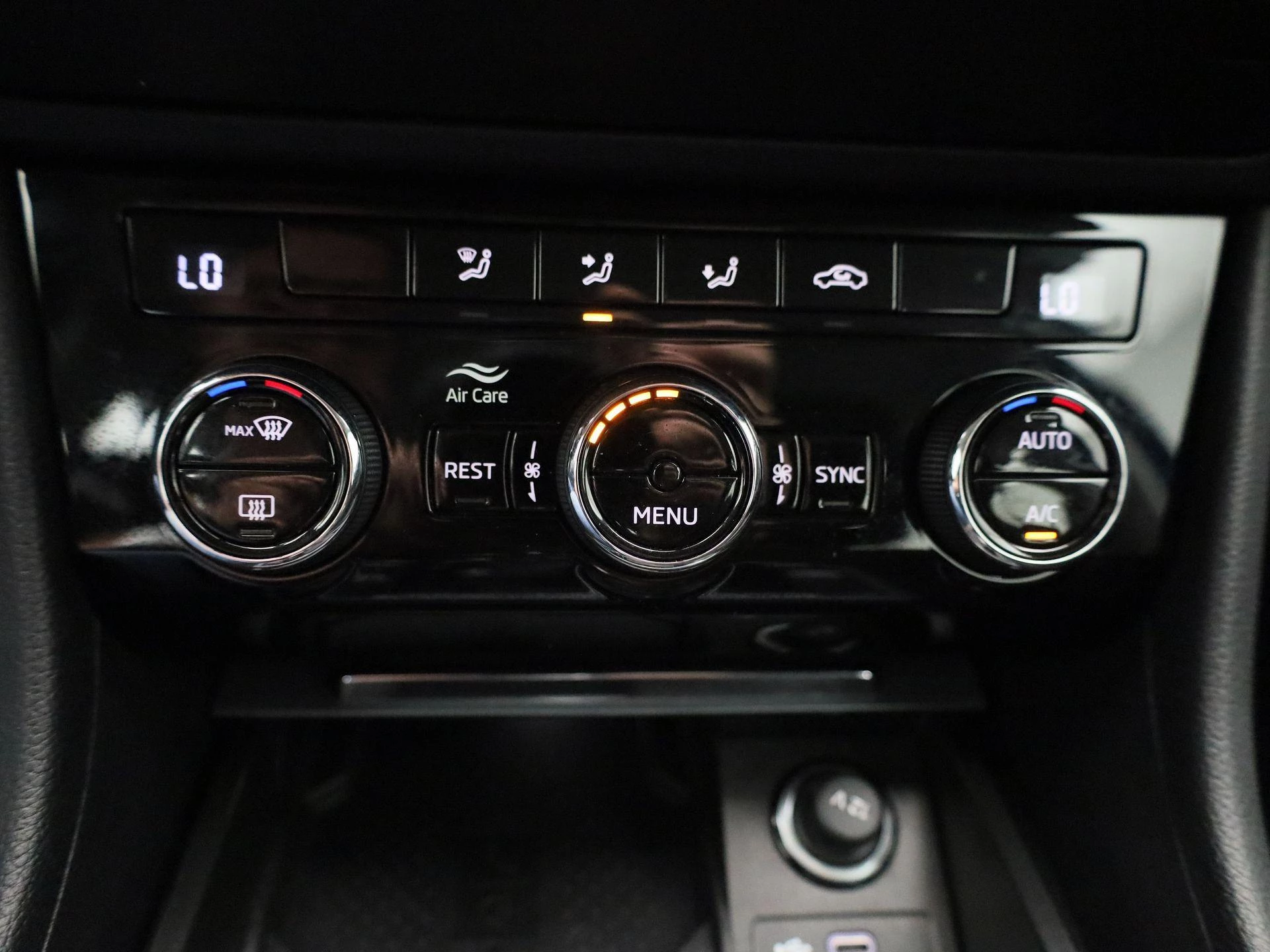 Škoda Superb Combi 1.5 TSI ACT Business Edition