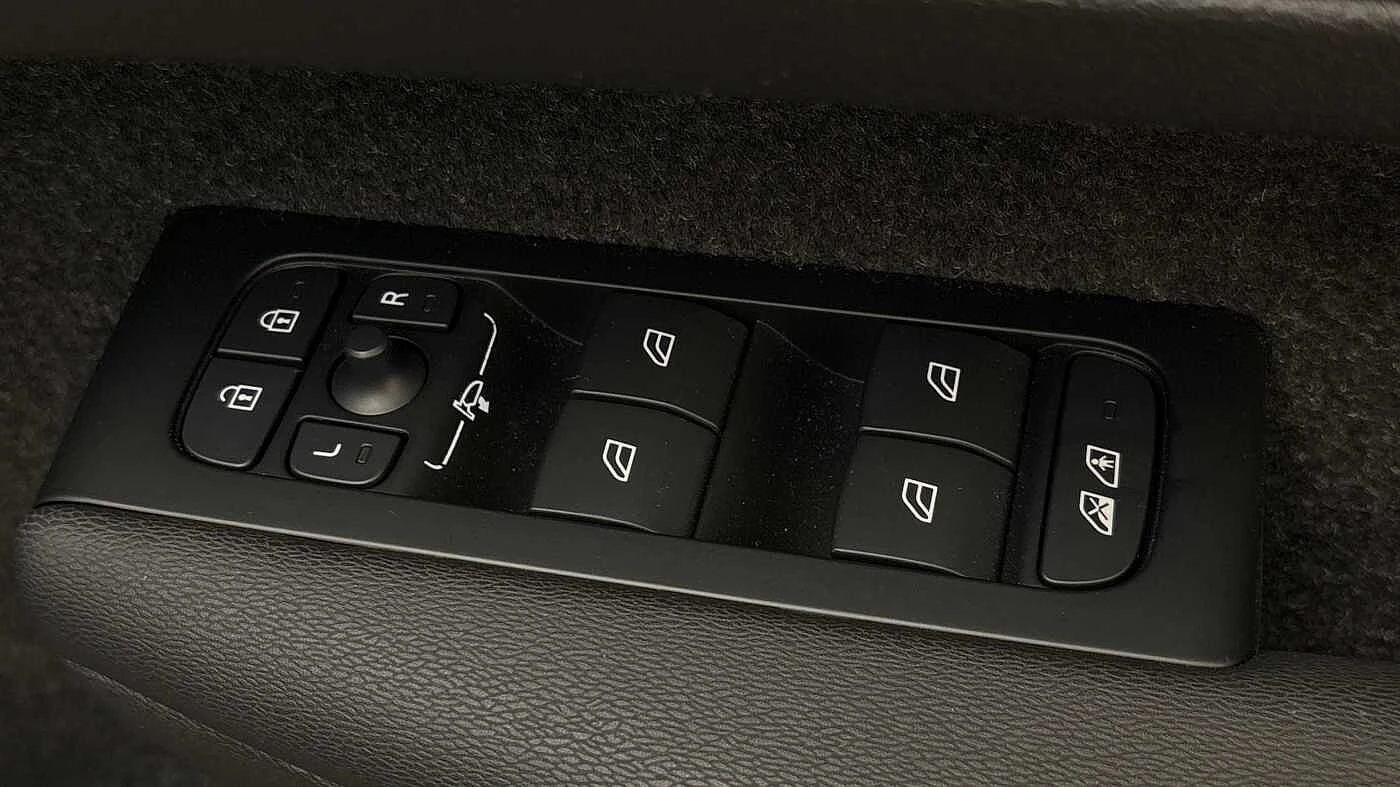 Volvo-XC40-image-20
