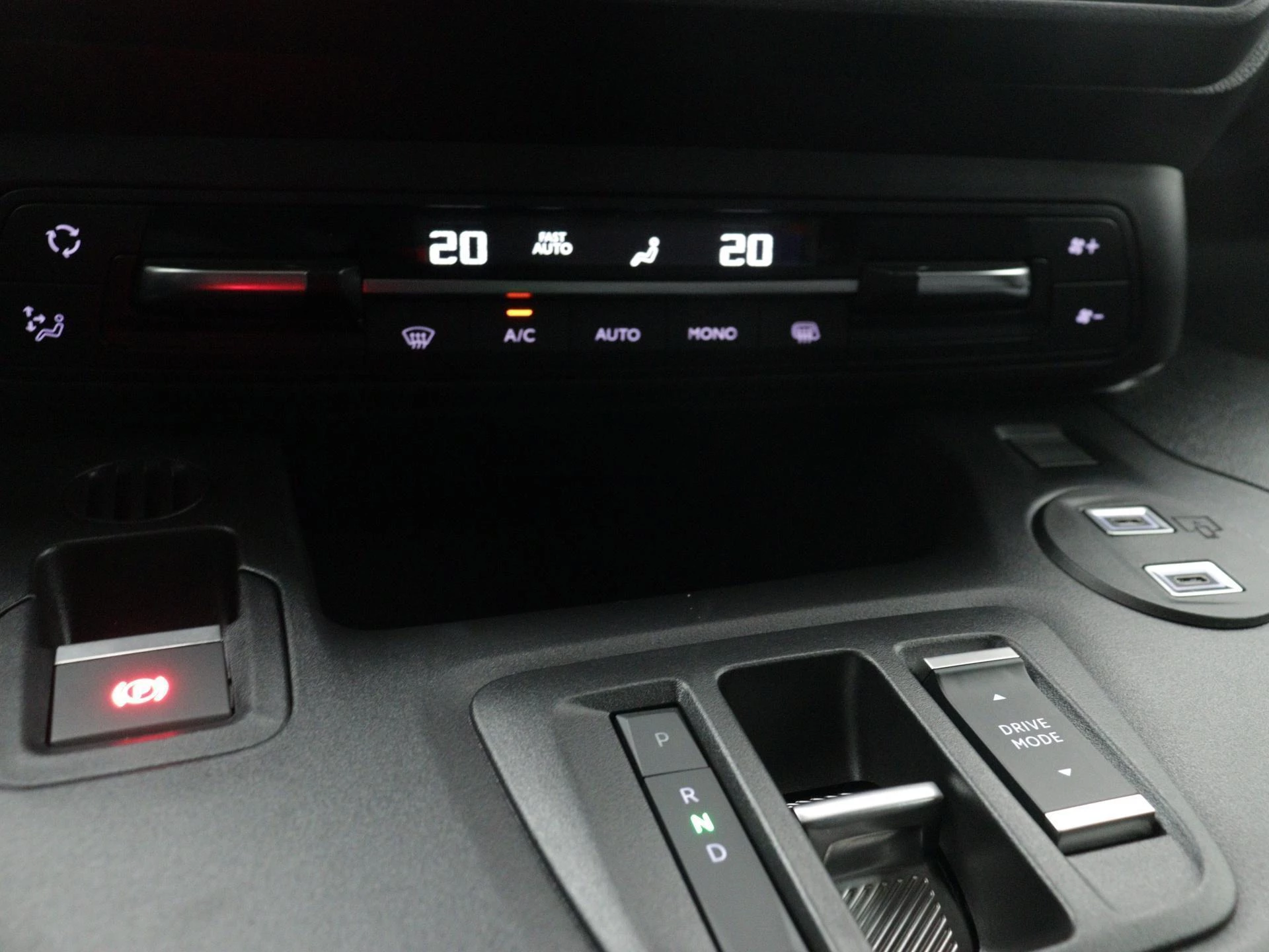 Opel-Combo-e-image-22