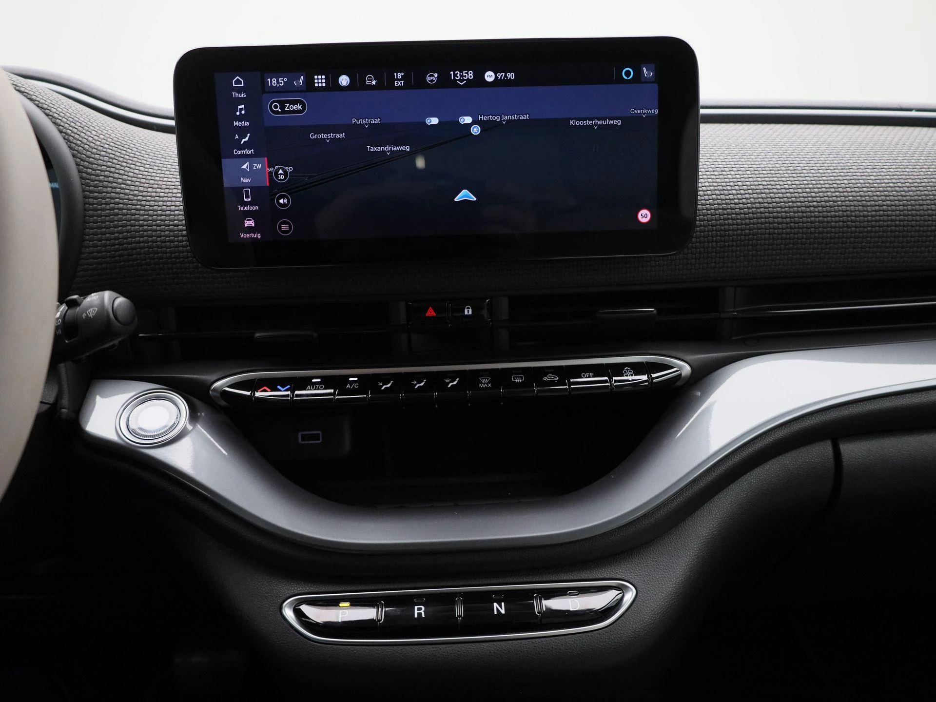 Fiat-500e-image-8