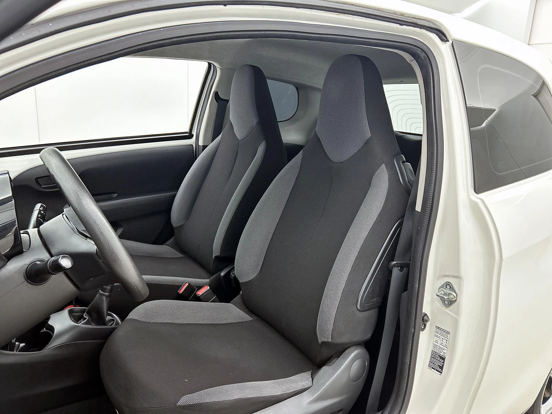 Peugeot-108-image-23