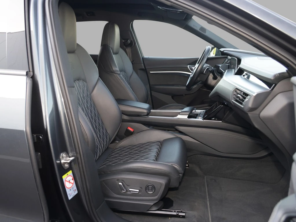 Audi-e-tron-image-11