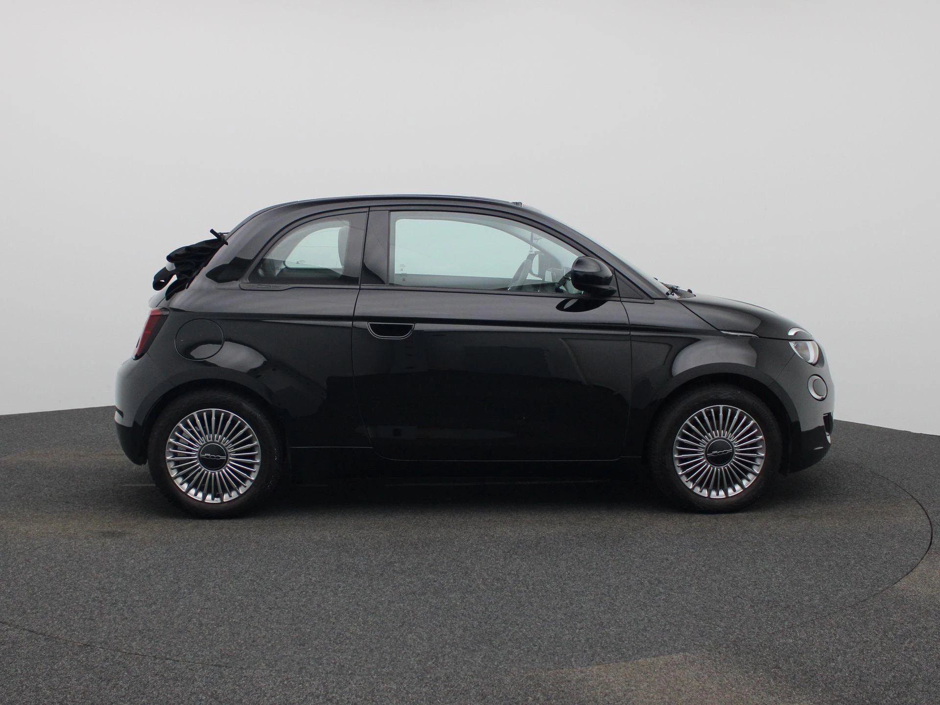 Fiat-500C-image-5