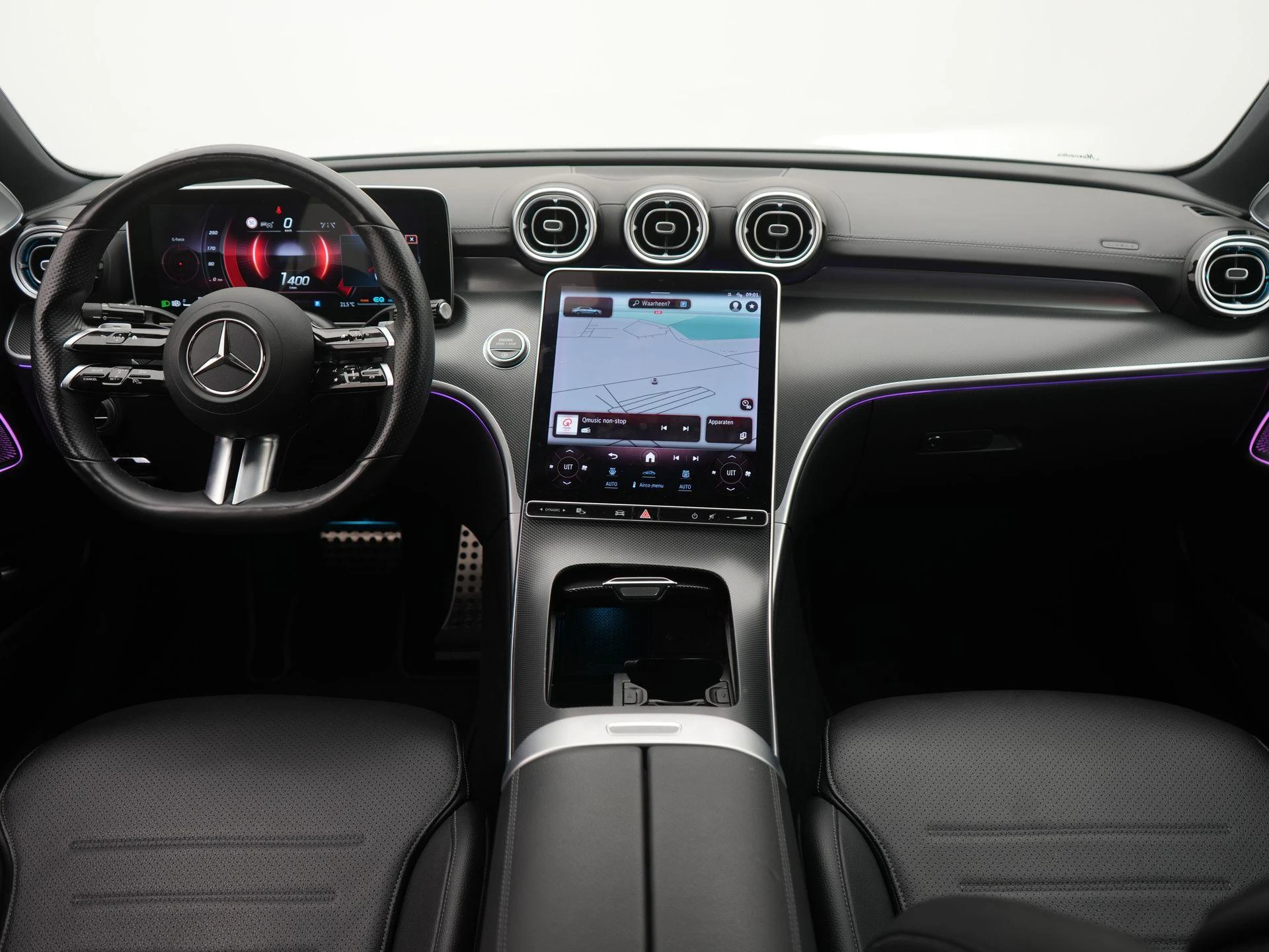 Mercedes-Benz-C-Klasse-image-6