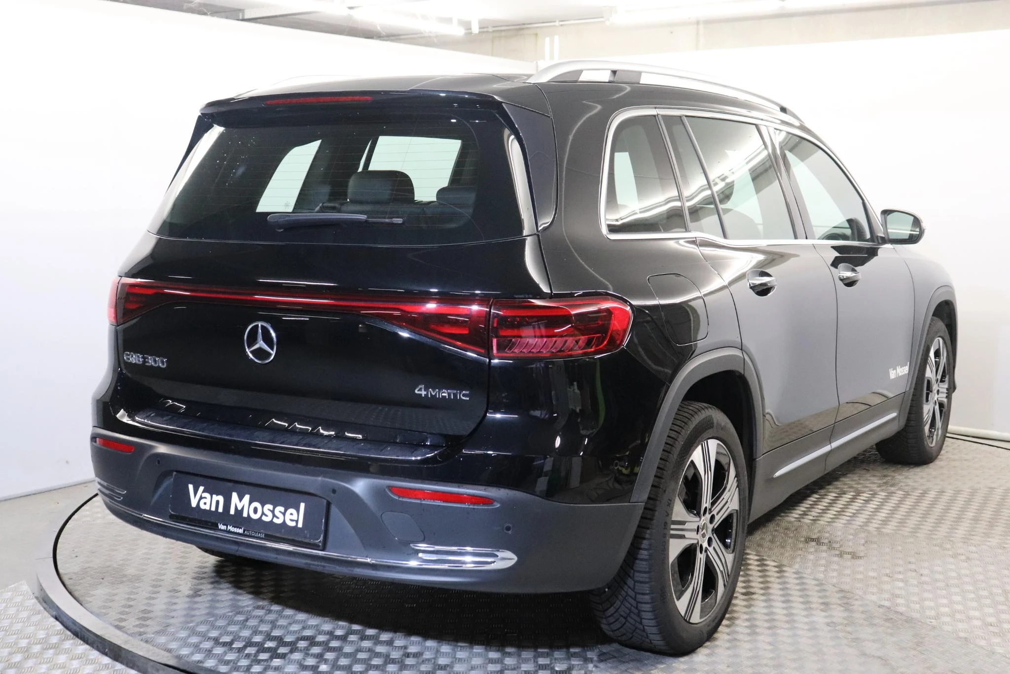 Mercedes-Benz EQB EQB 300 4MATIC Luxury Line