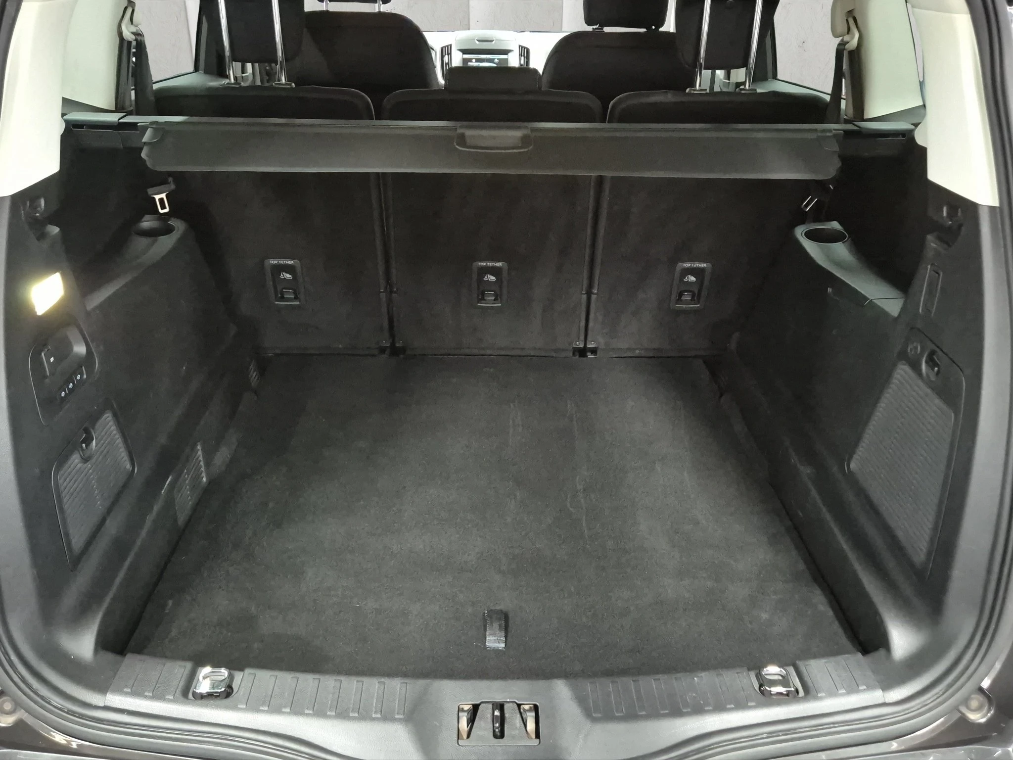 Ford-S-Max-image-16