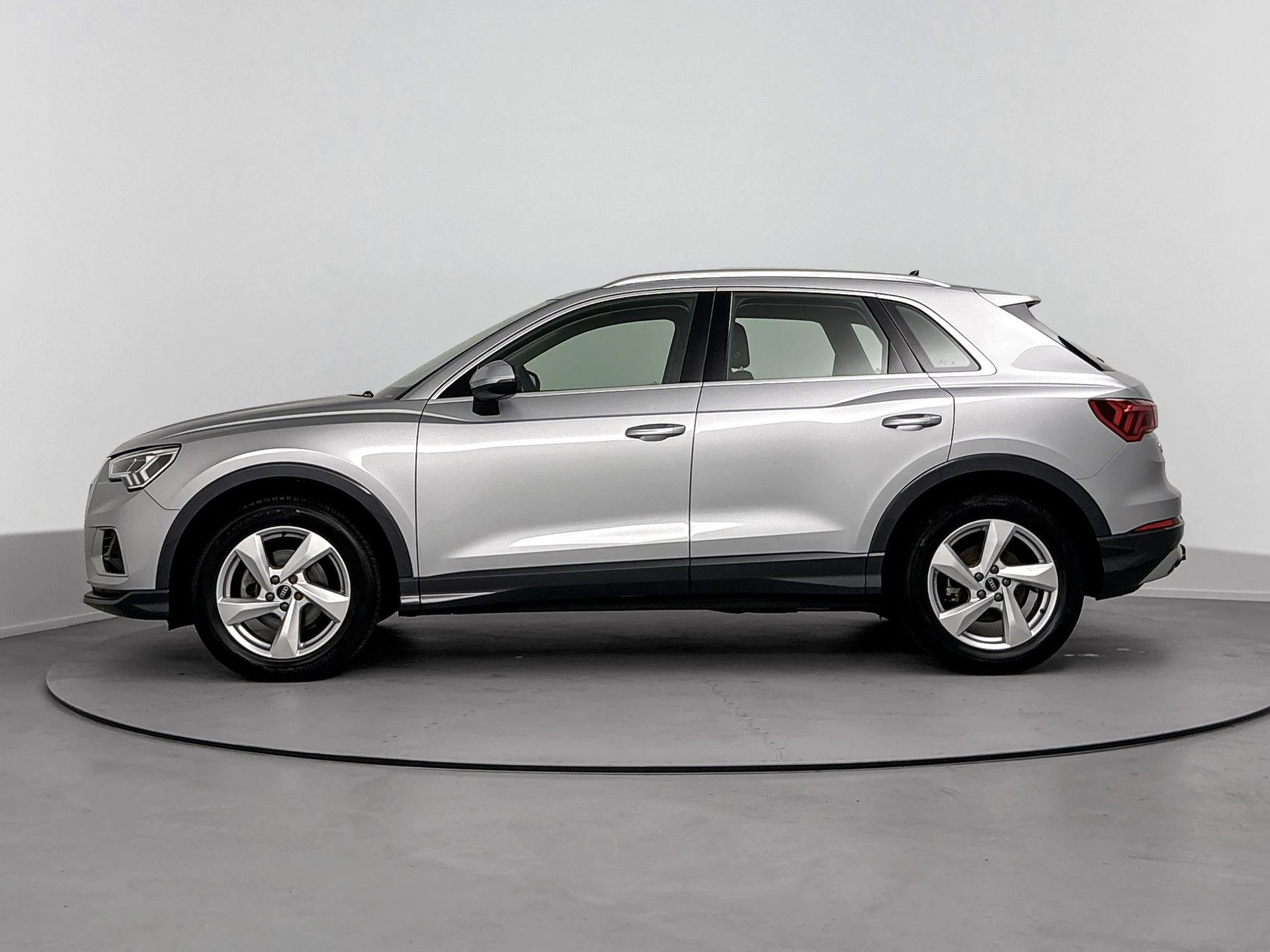 Audi-Q3-image-1
