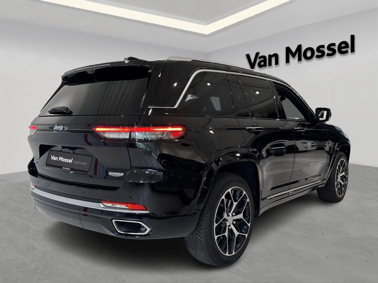 Jeep-Grand Cherokee-image-3