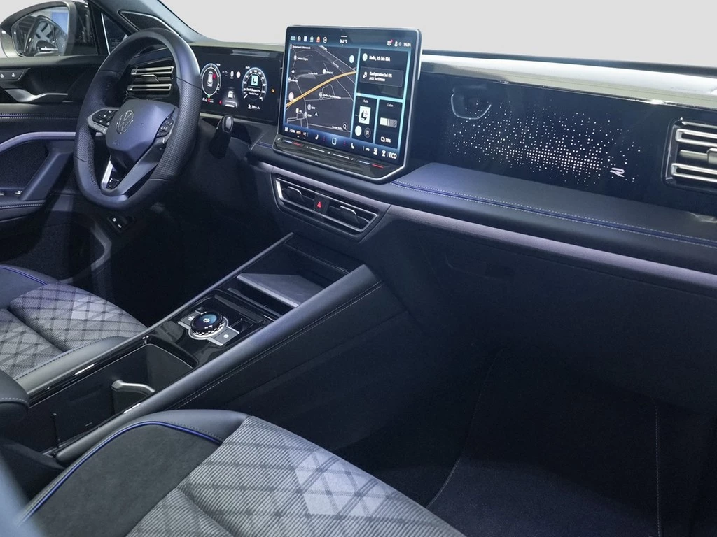 Volkswagen Tiguan 1,5 l eHybrid DSG R-Line AHK PANO NAVI