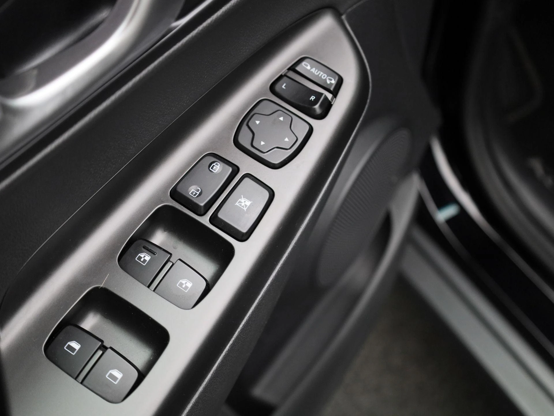 Hyundai-Kona-image-30