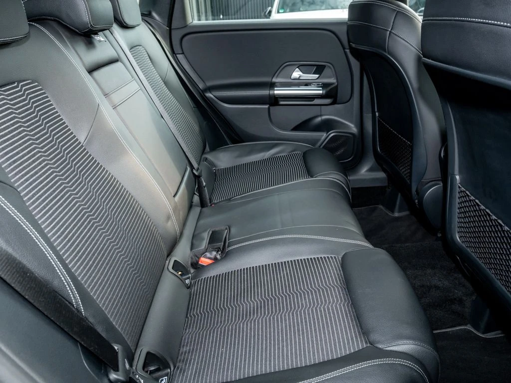 Mercedes-Benz-B-Klasse 200 d-image-11