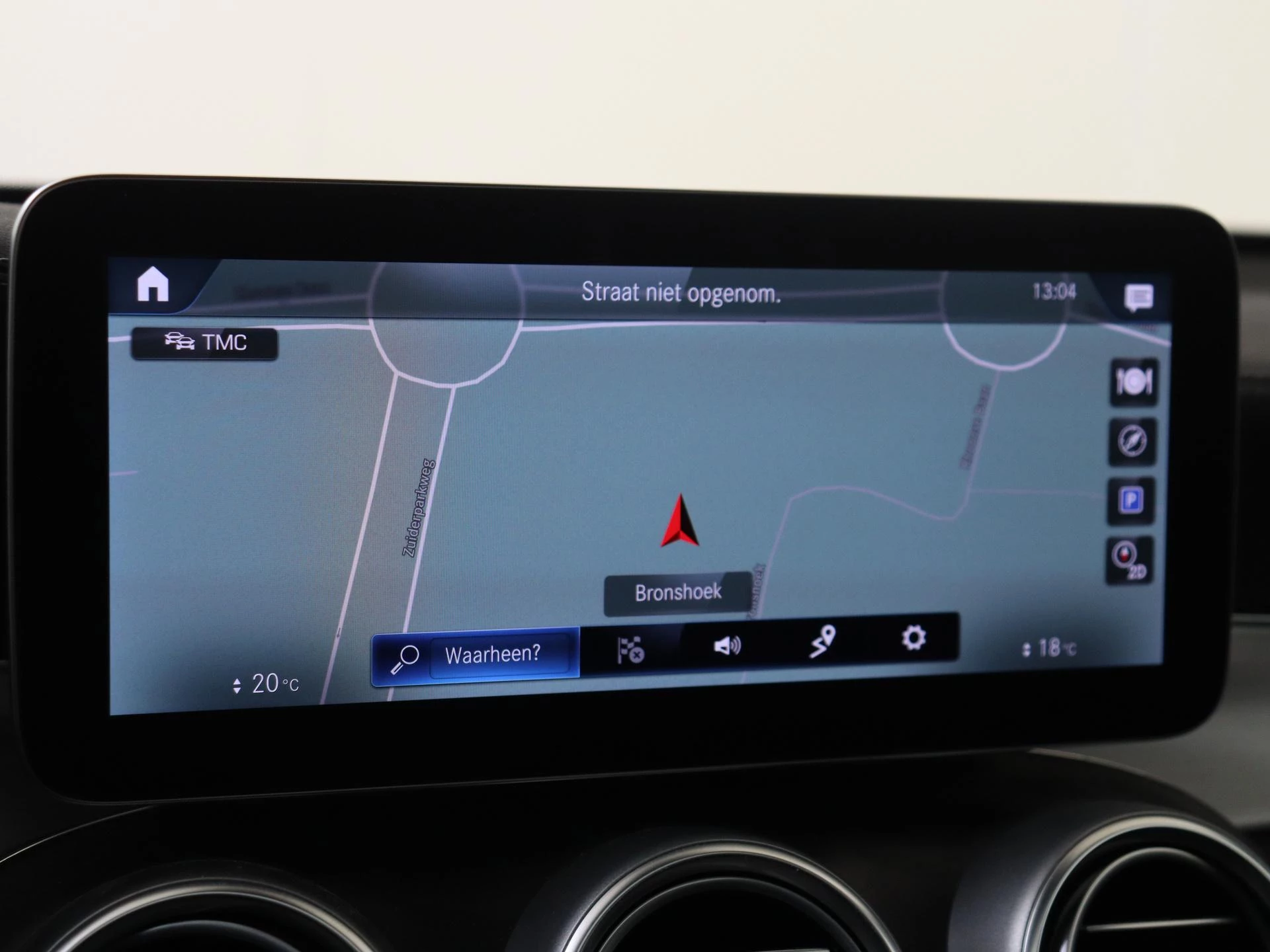 Mercedes-Benz-GLC-image-16