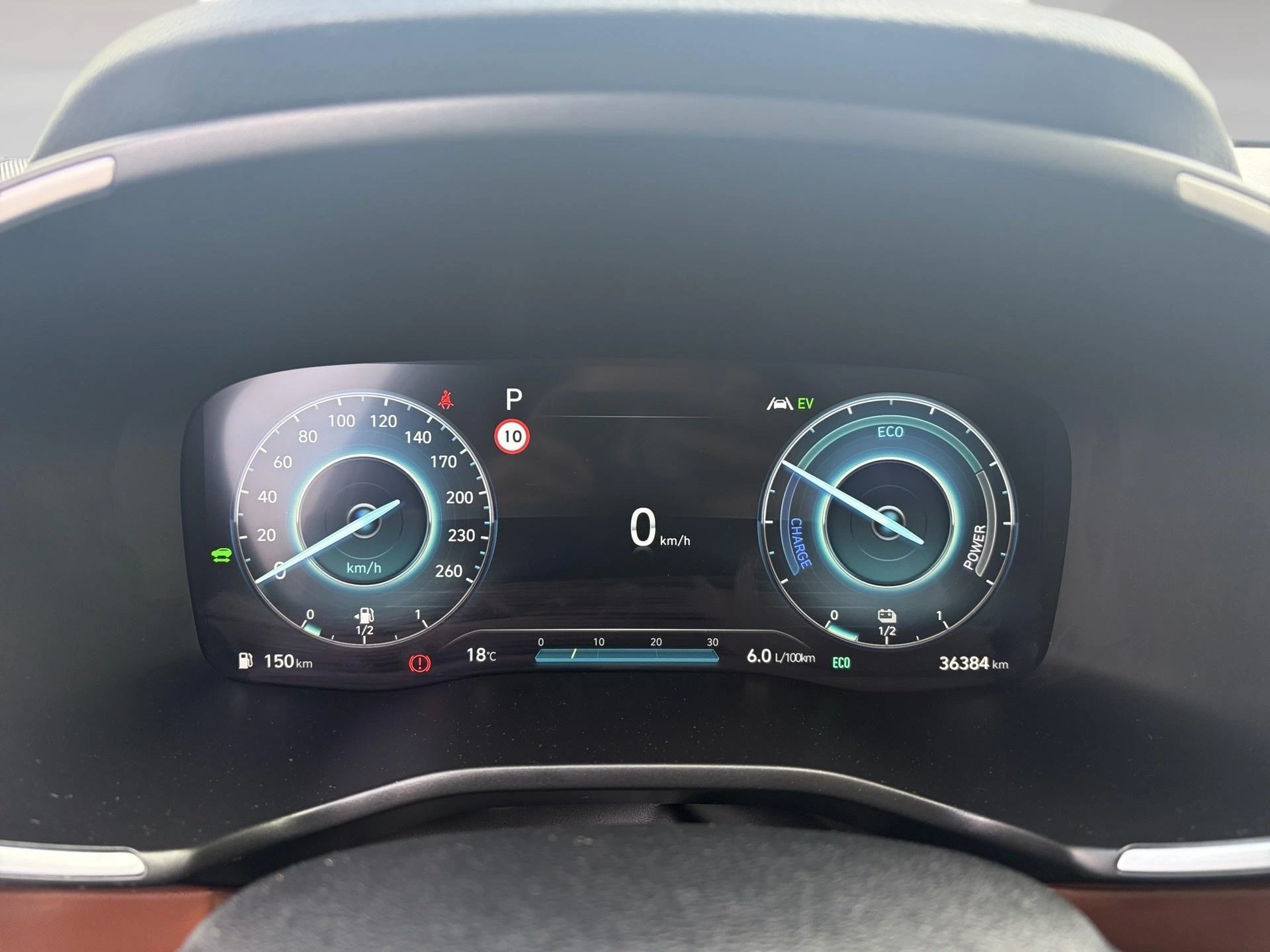 Hyundai-Santa Fe-image-1