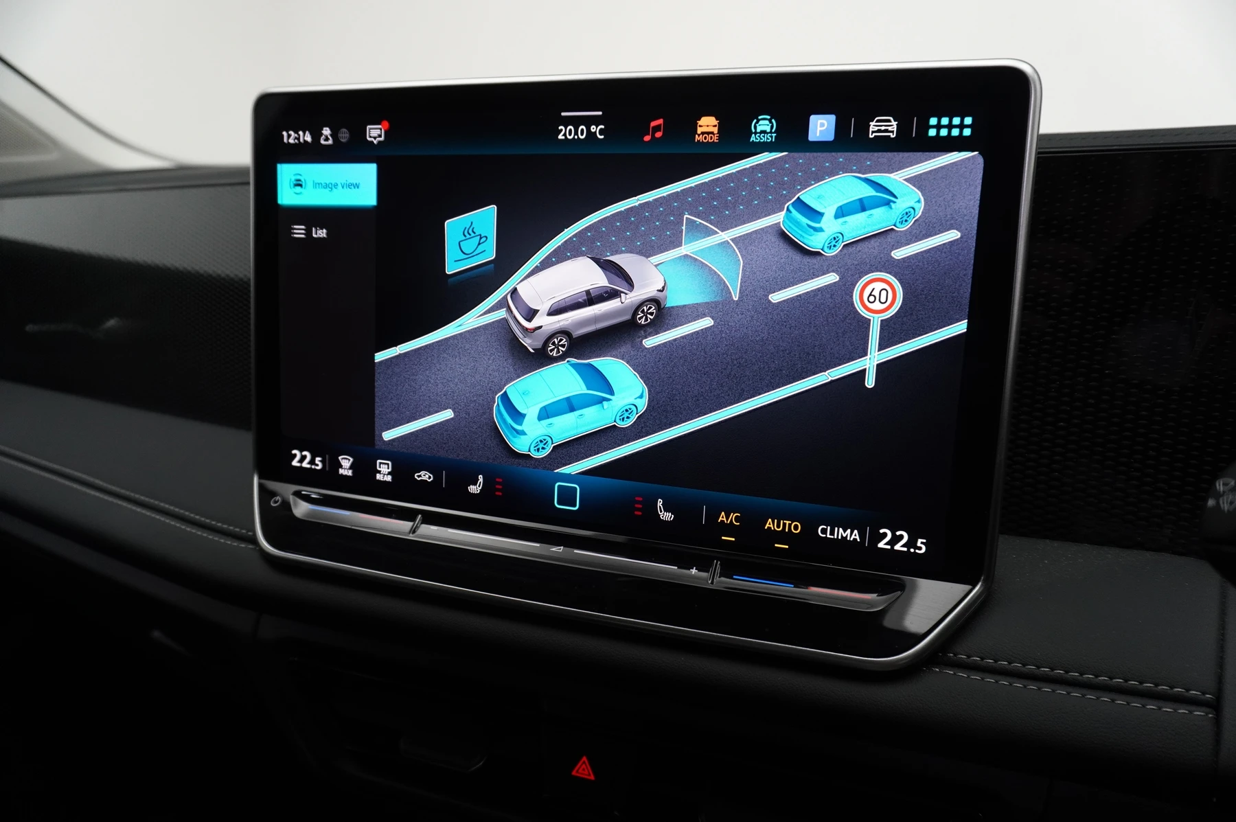 Volkswagen-Tiguan-image-32