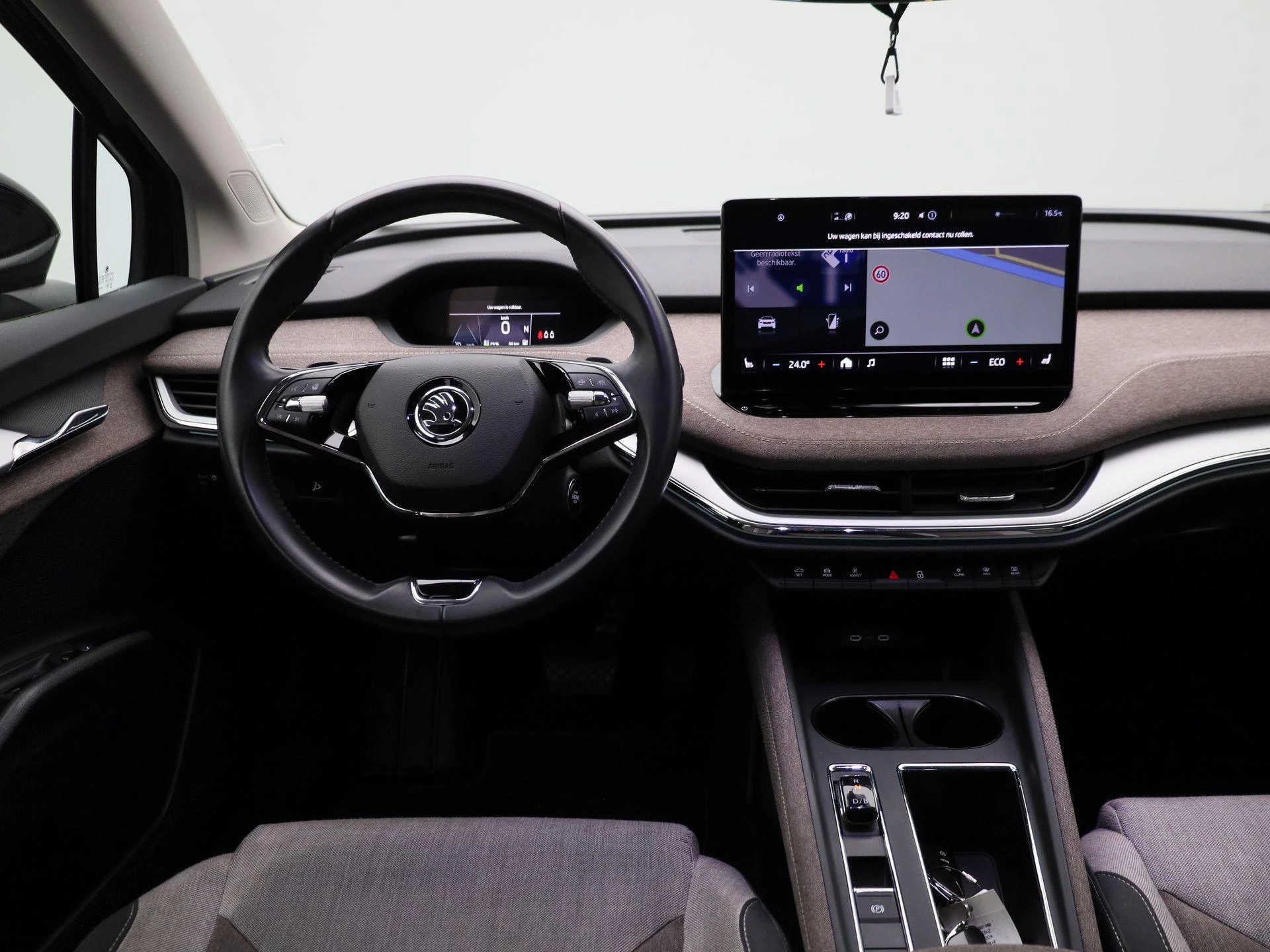 Škoda-Enyaq iV-image-6