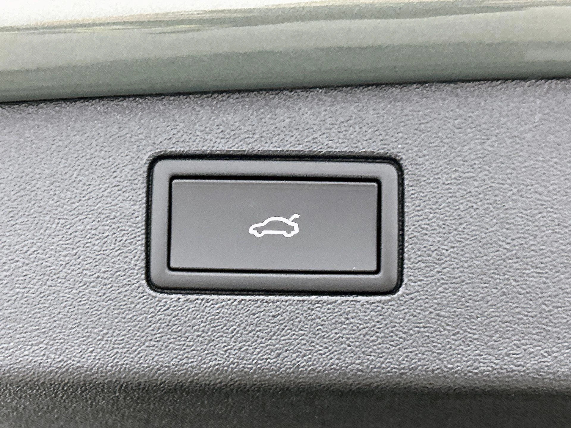 Volkswagen-Tiguan-image-27