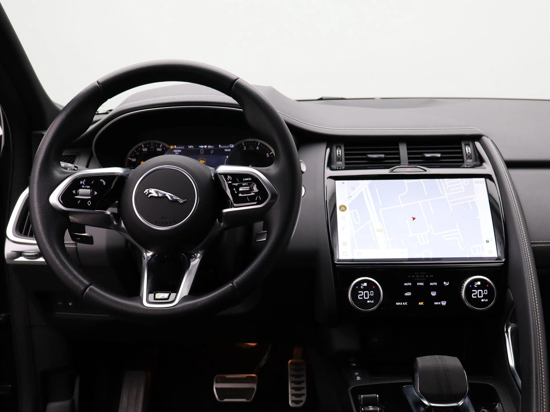 Jaguar-E-PACE-image-6