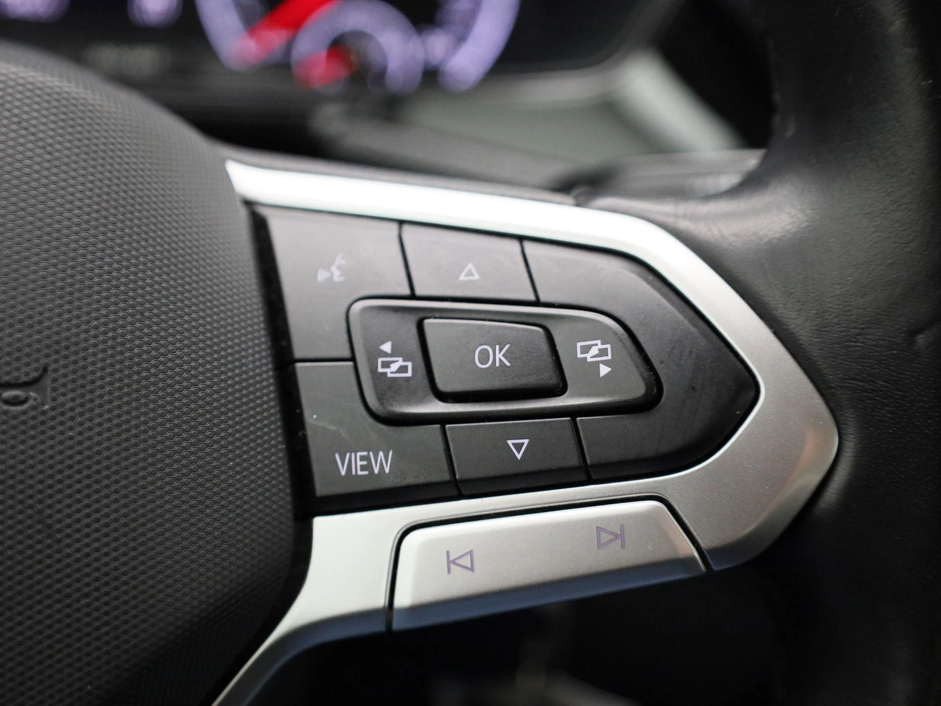 Volkswagen-T-Cross-image-15