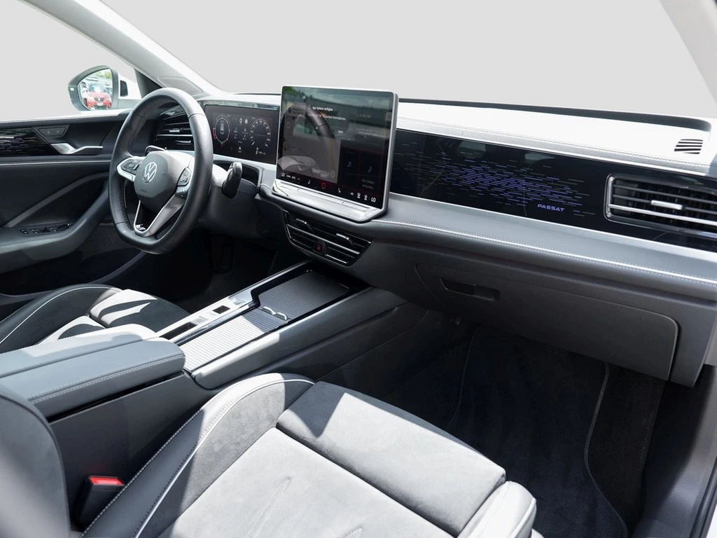 Volkswagen Passat Variant 2.0 TDI DSG Elegance *IQ-Drive*Standhzg*Head-up*Navi*DCC*Area-View*uvm..