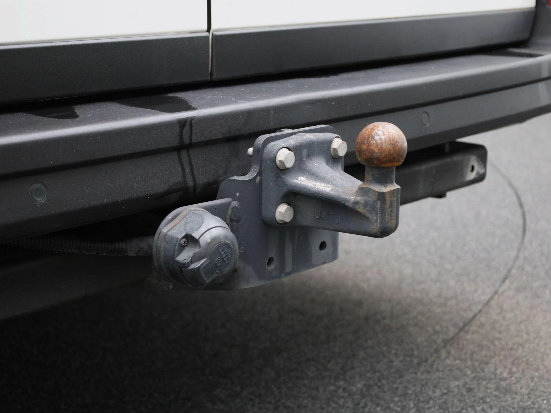 Volkswagen-Crafter-image-18