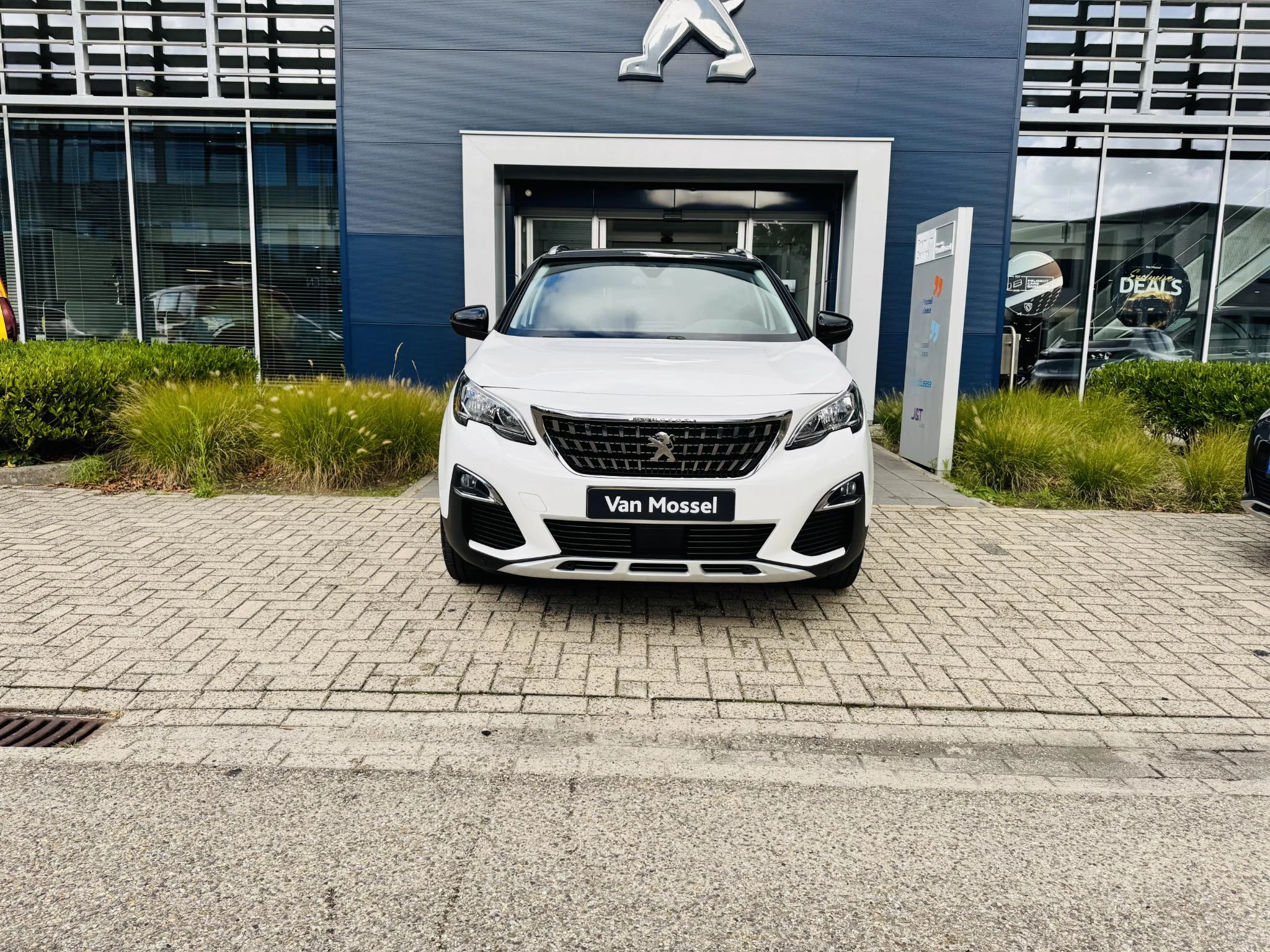 Peugeot-3008-image-1