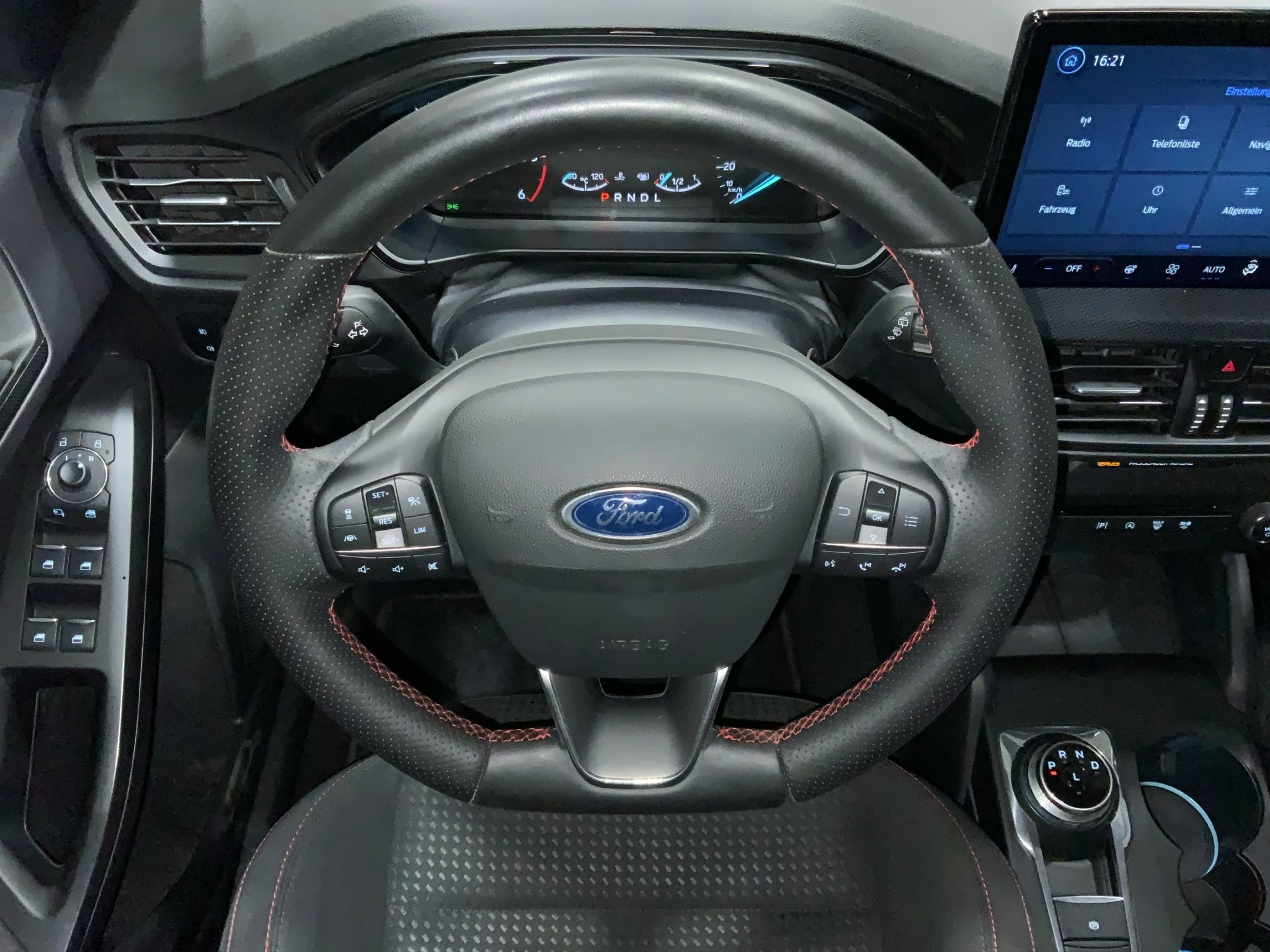 Ford-Focus-image-12