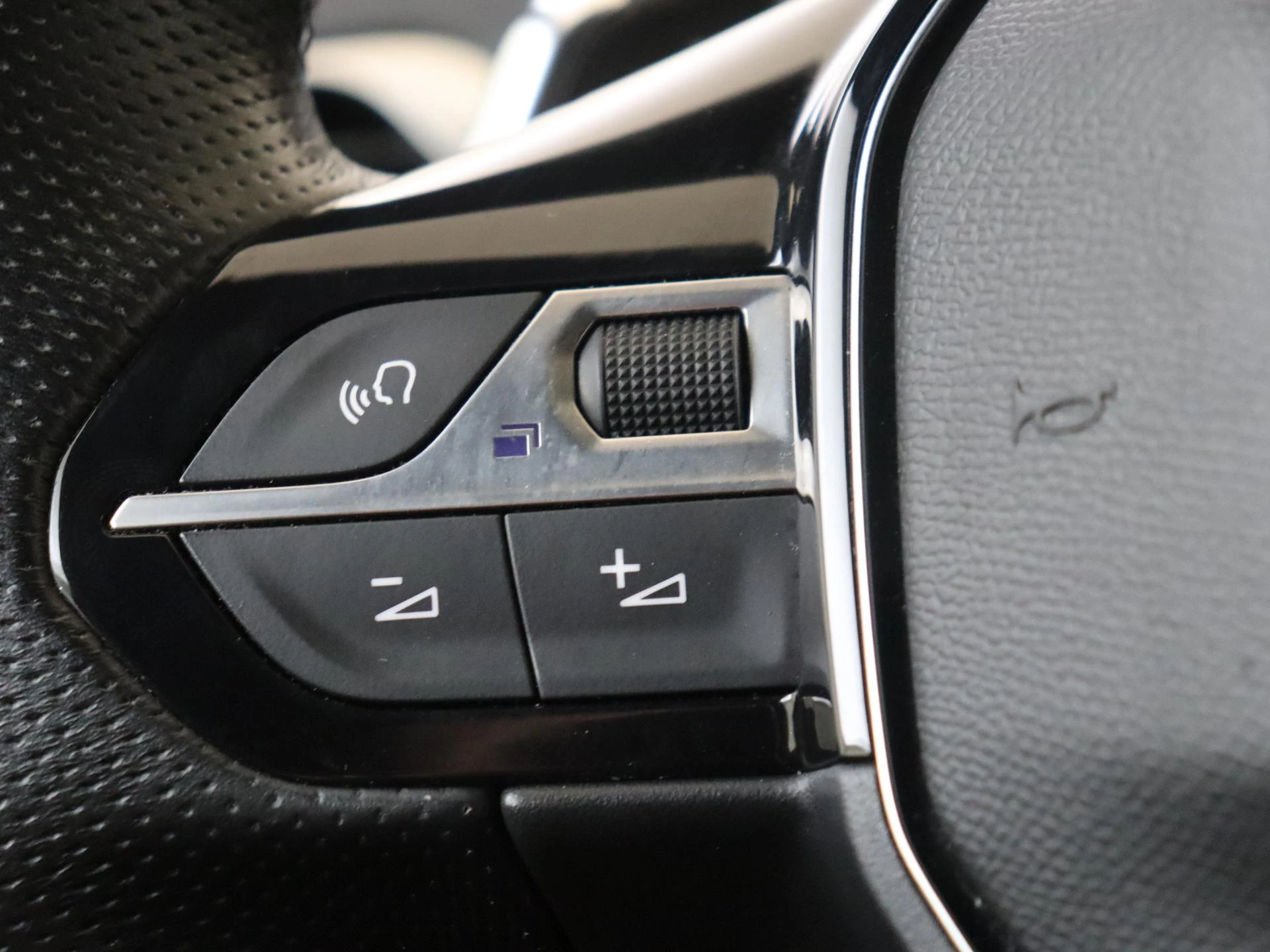 Peugeot-3008-image-11