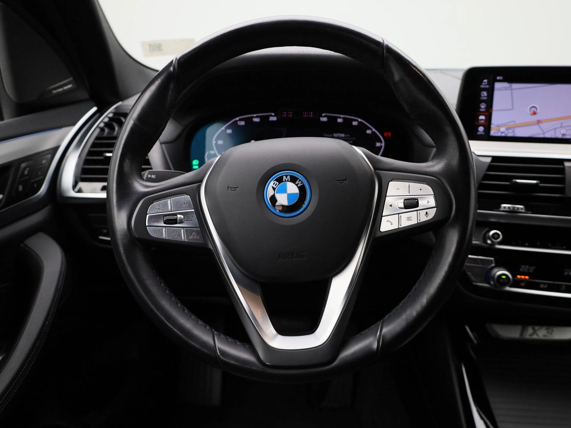 BMW-iX3-image-6