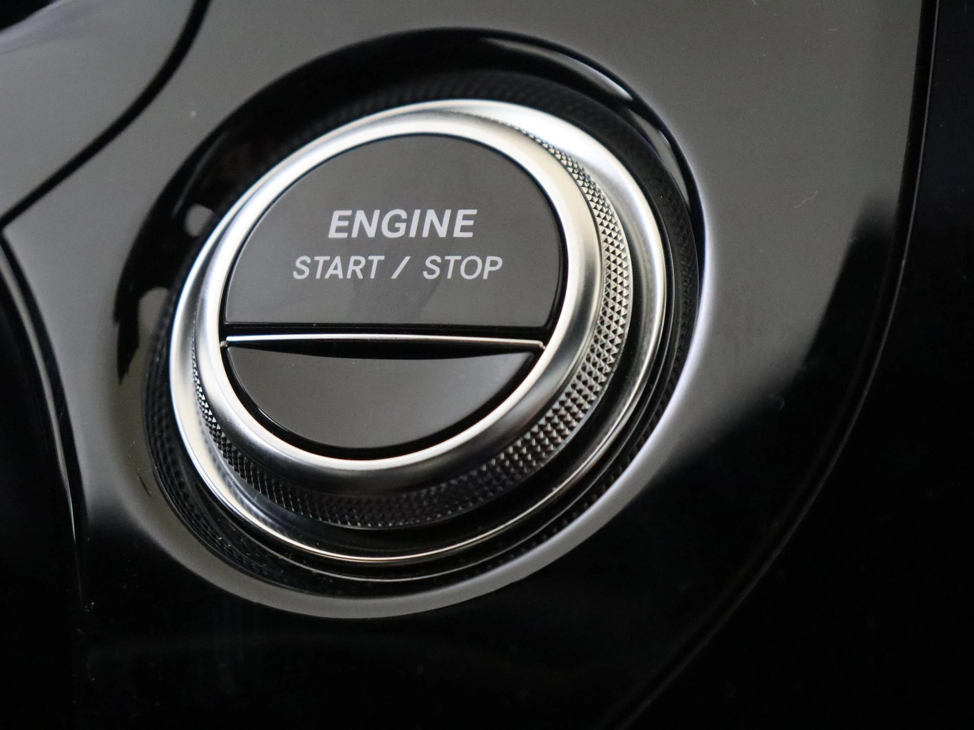 Mercedes-Benz-E-Klasse-image-20