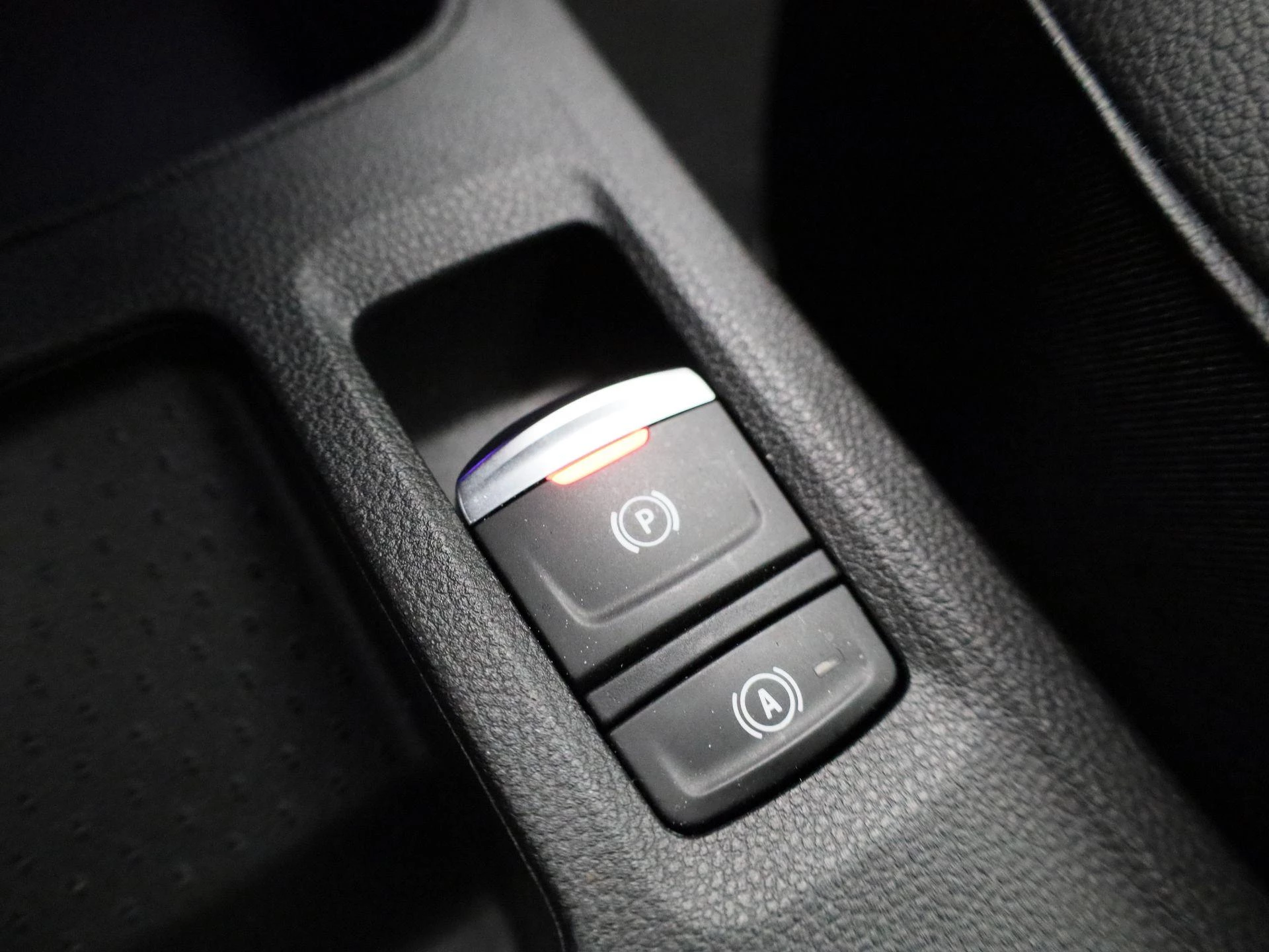 Renault Captur 1.6 E-Tech Hybrid 145 Rive Gauche