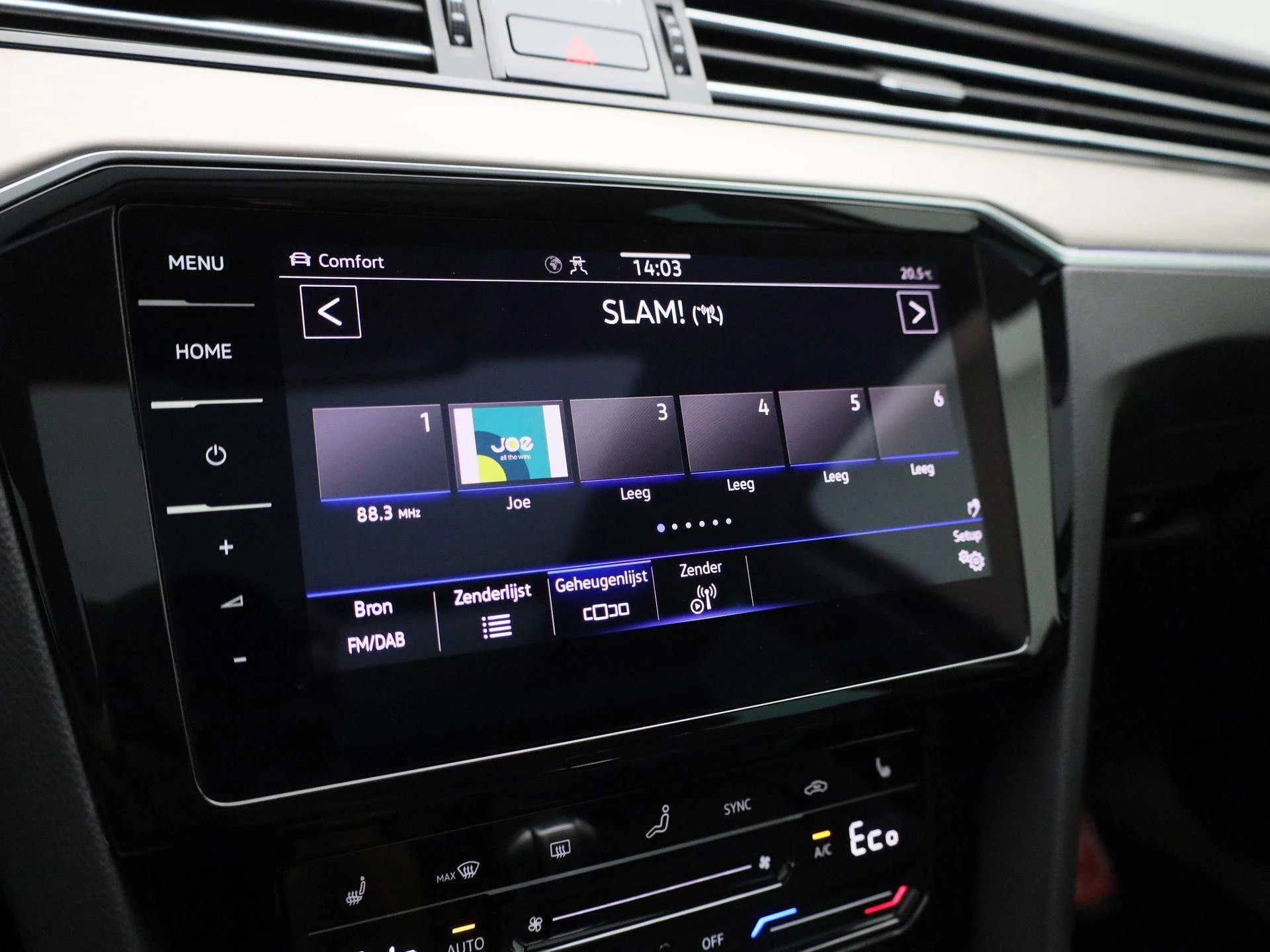 Volkswagen-Passat-image-36