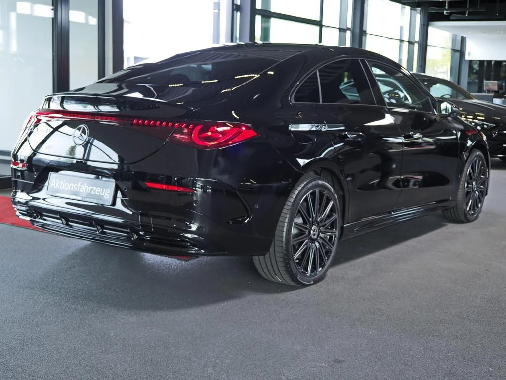 Mercedes-Benz-CLA 250+-image-4